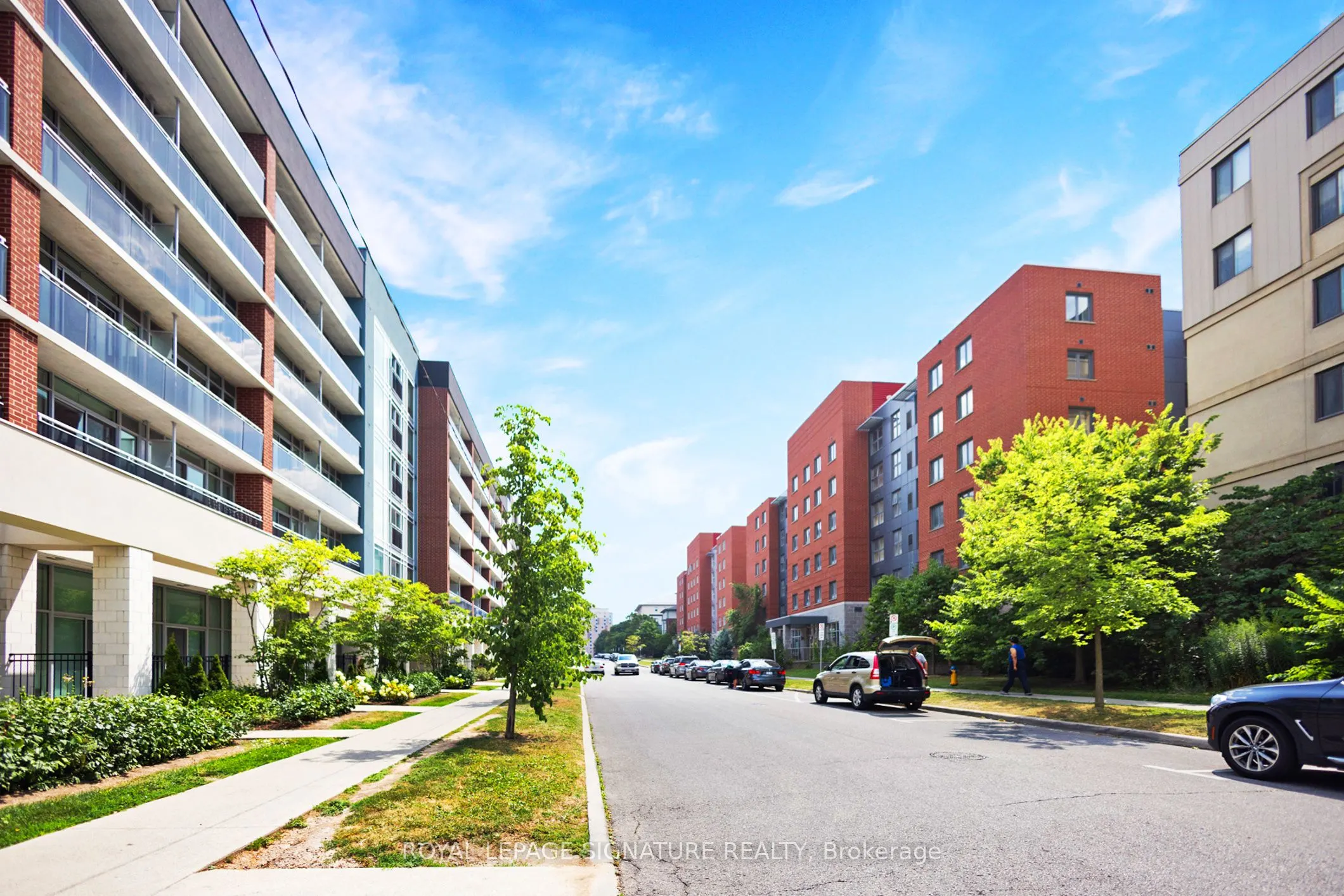 308 Lester Street, #19