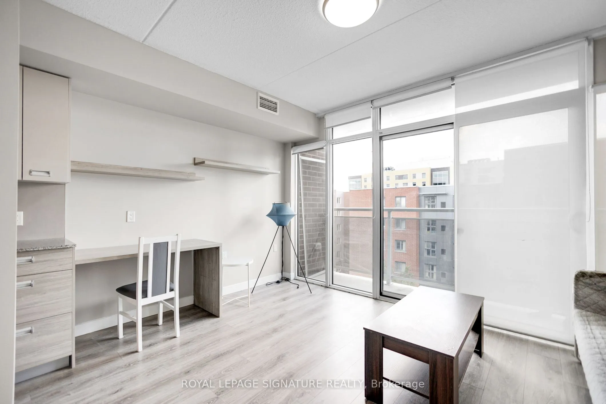 308 Lester Street, #19