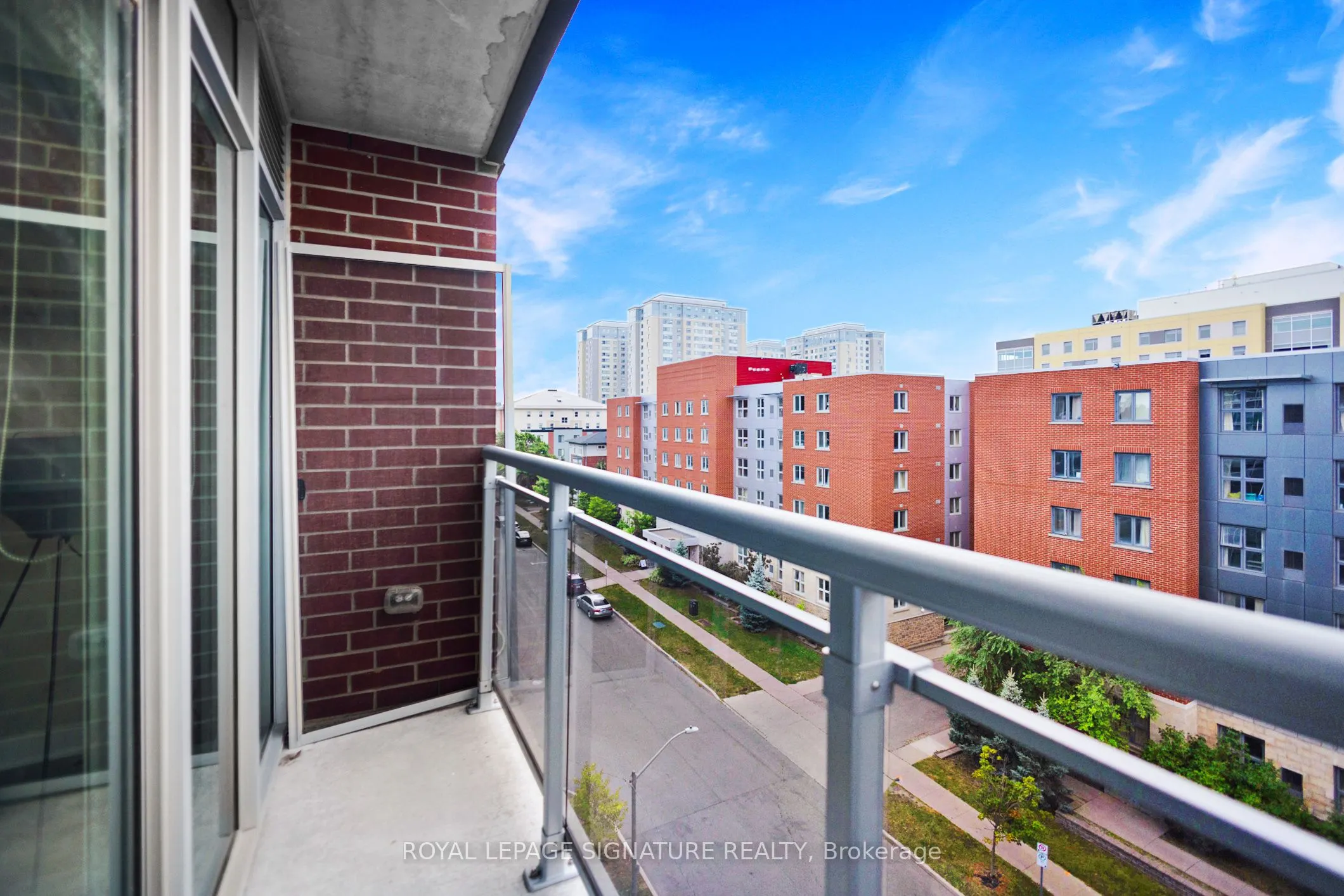 308 Lester Street, #19