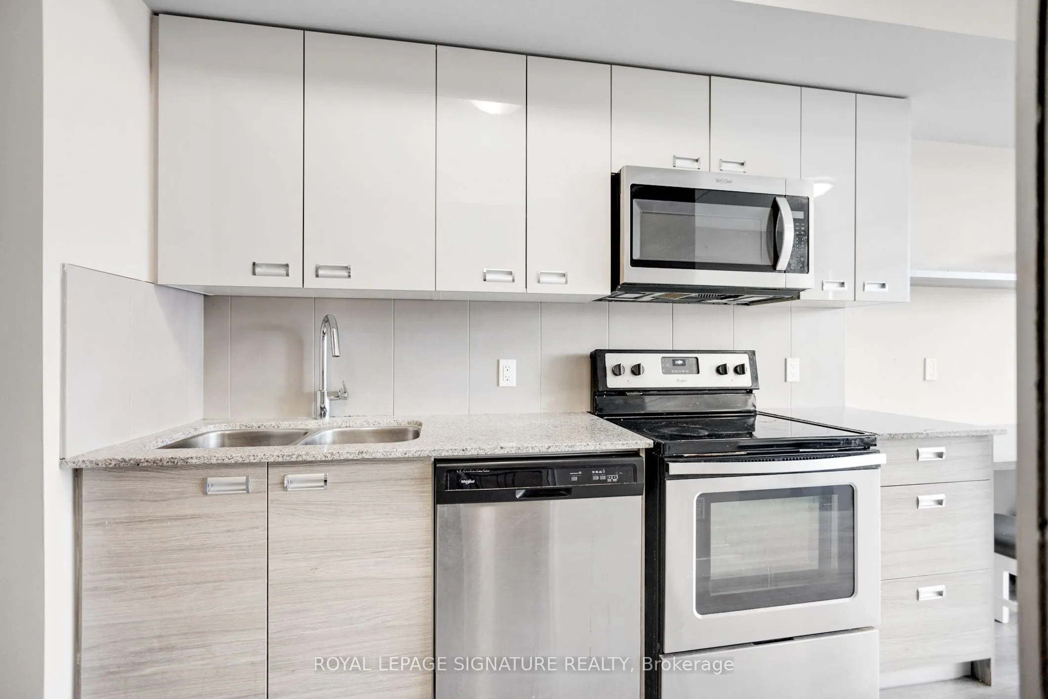 308 Lester Street, #19