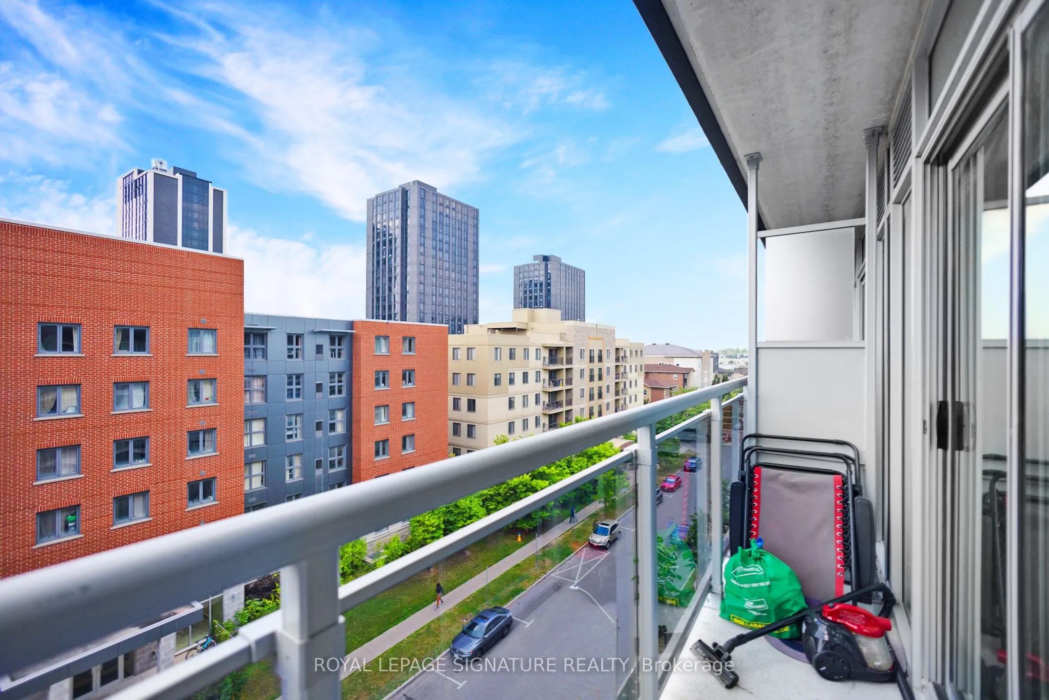 308 Lester Street, #19