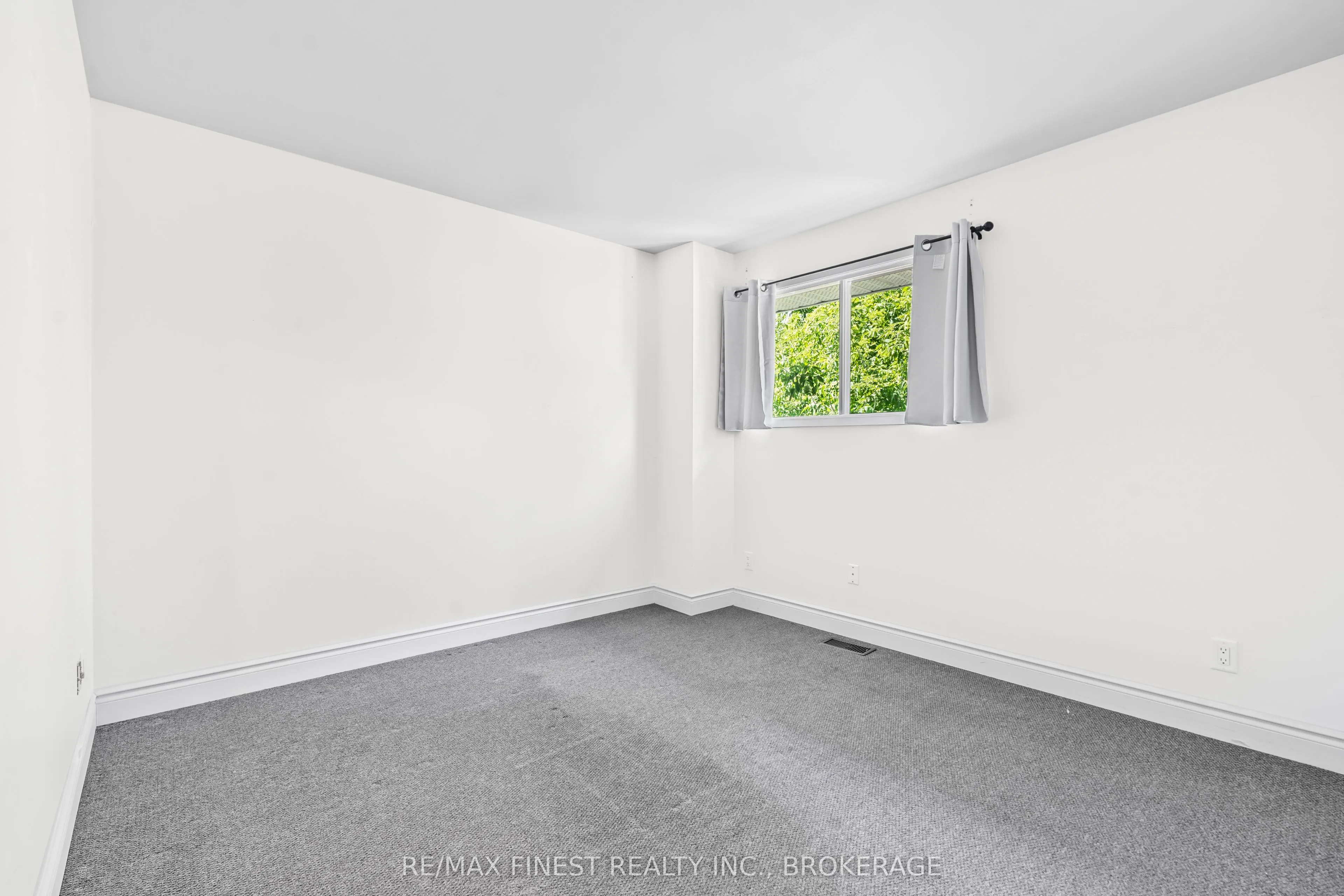 347 Kingsdale Avenue