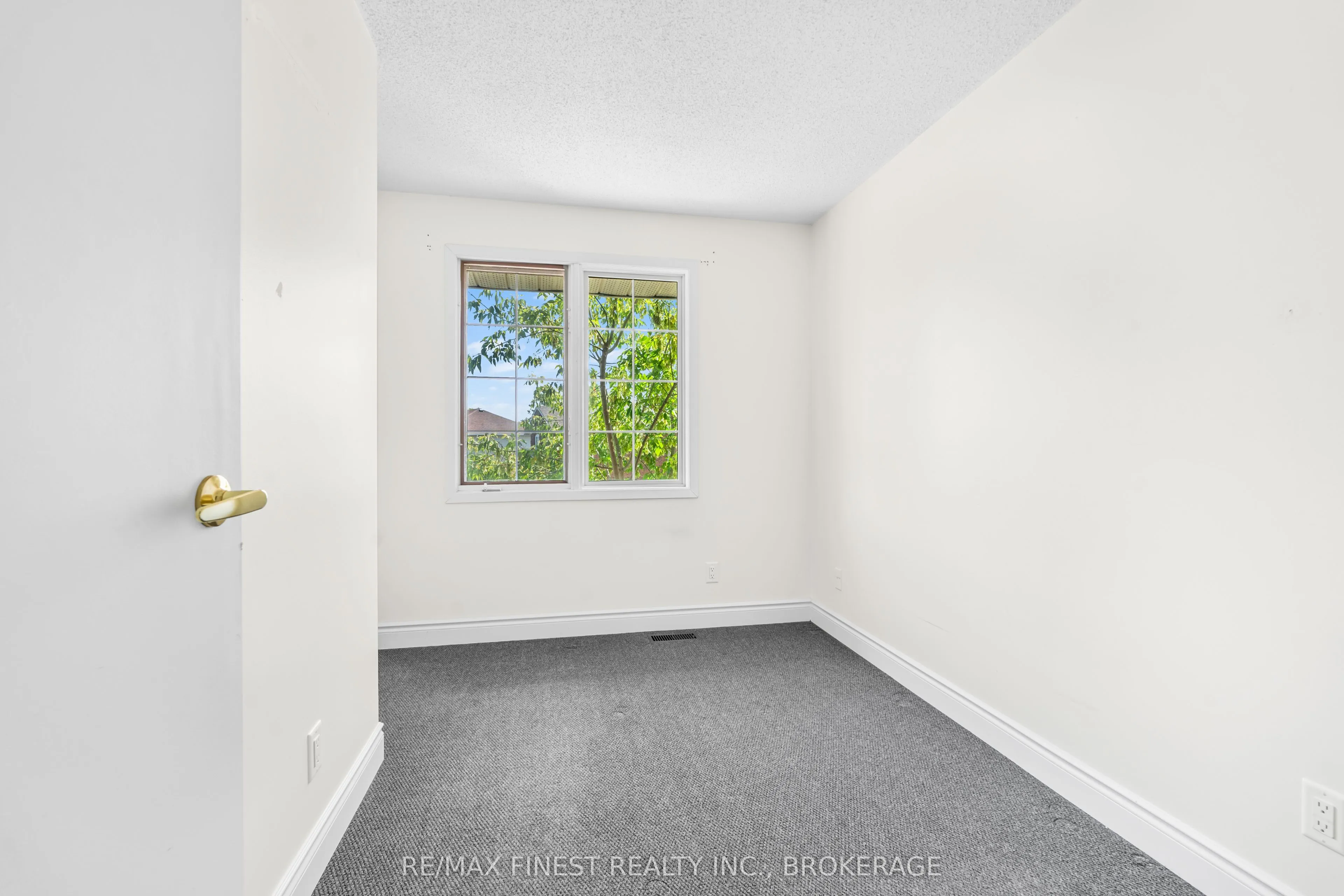 347 Kingsdale Avenue