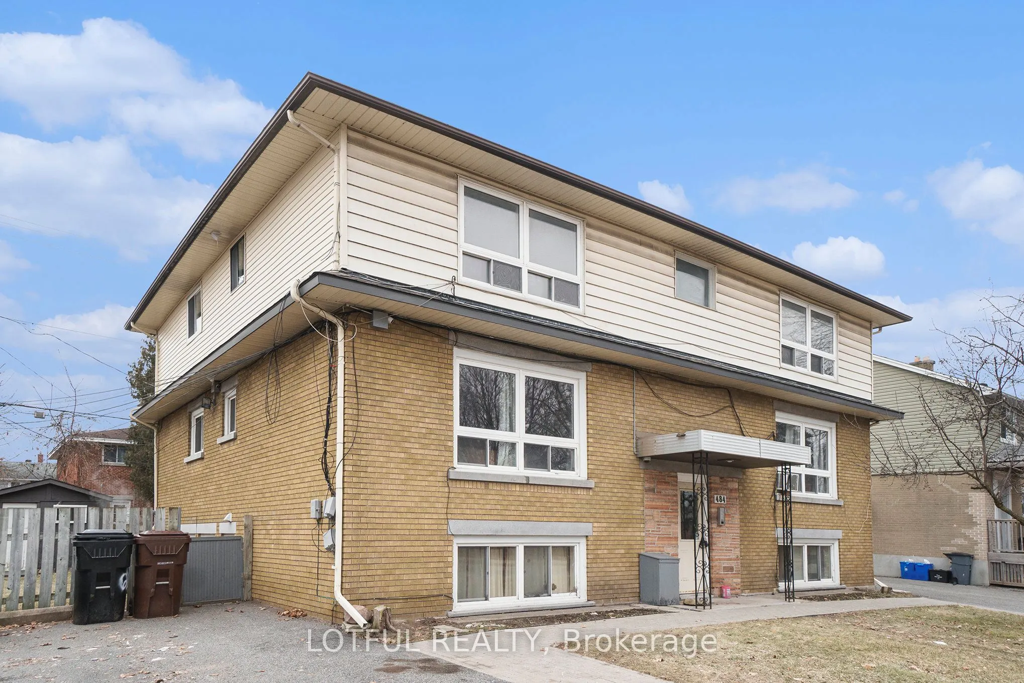 484 Queen Mary Street, #6