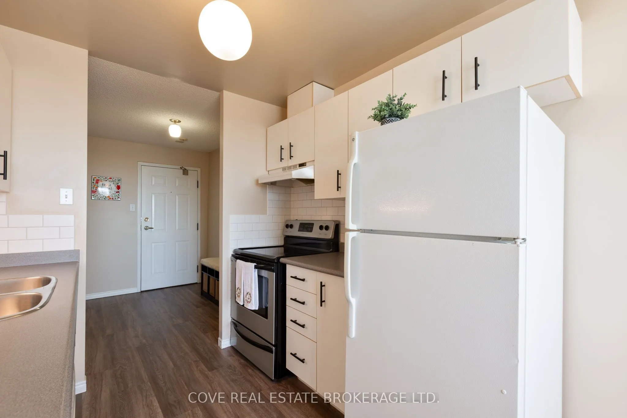 76 Base Line Road W, #1004