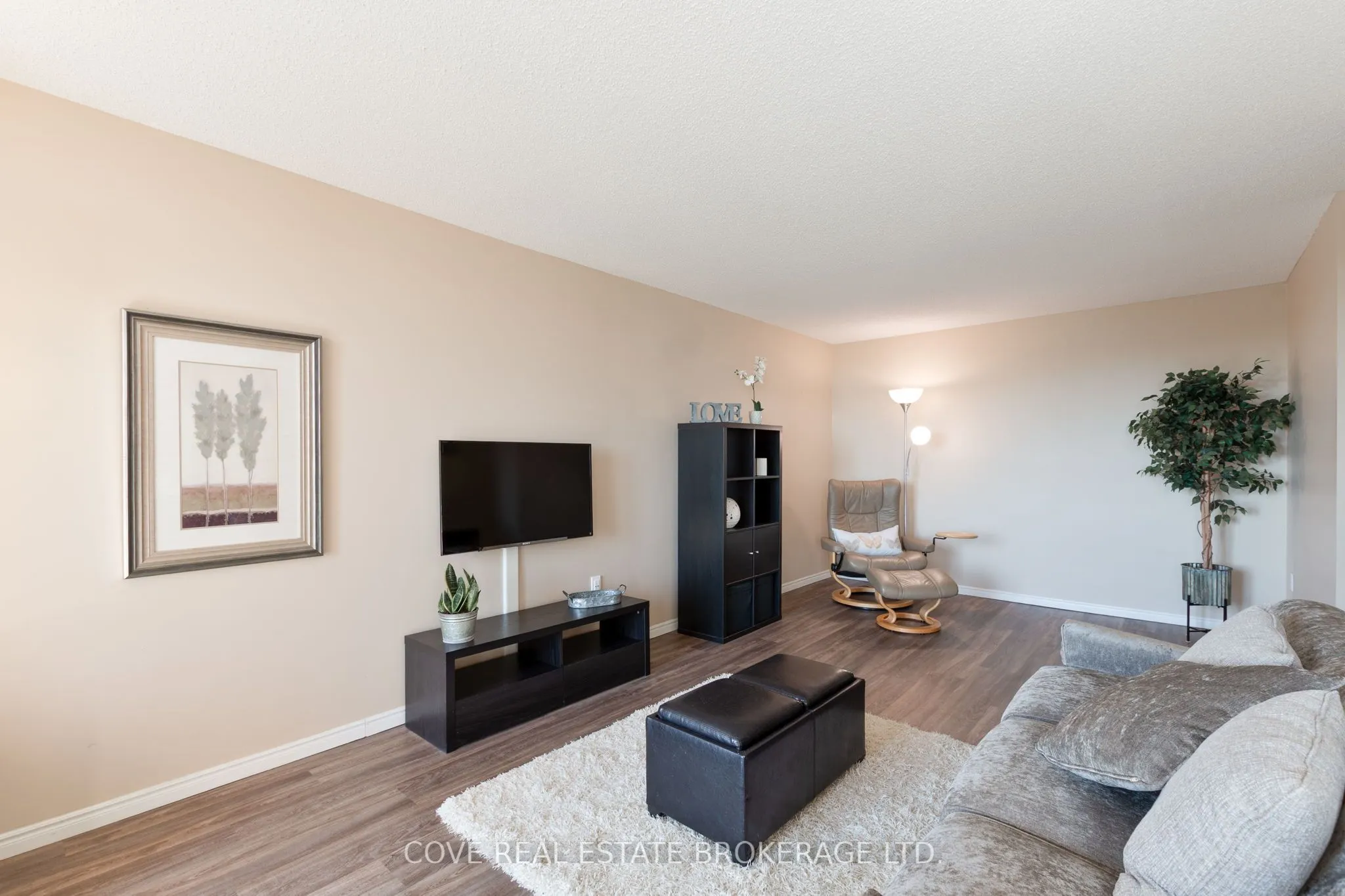 76 Base Line Road W, #1004