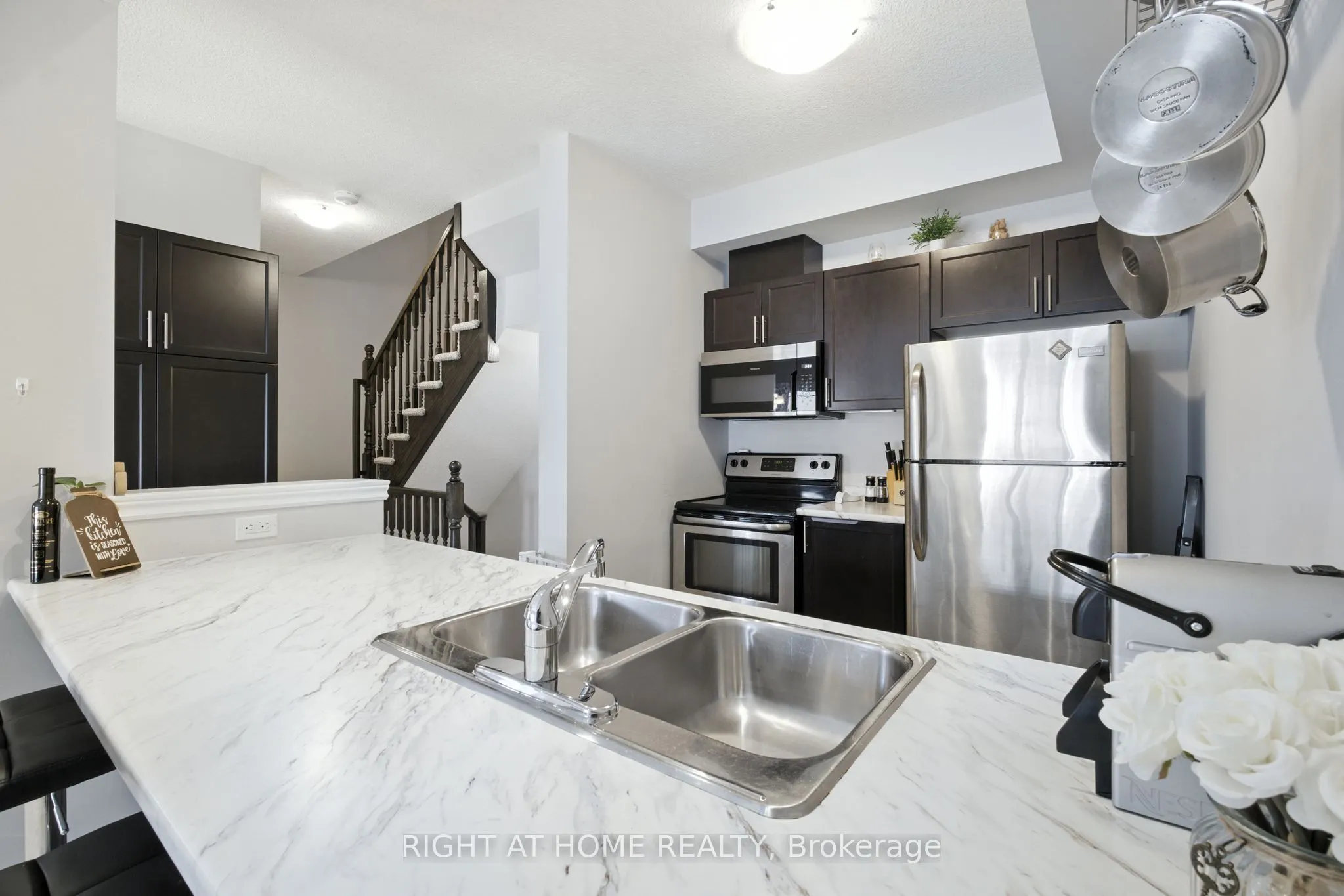 3 Bloom Crescent