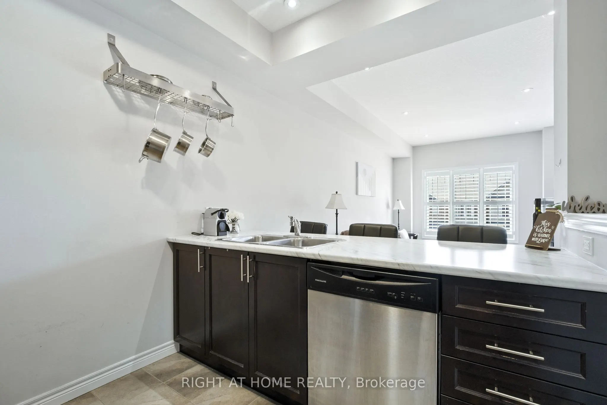 3 Bloom Crescent