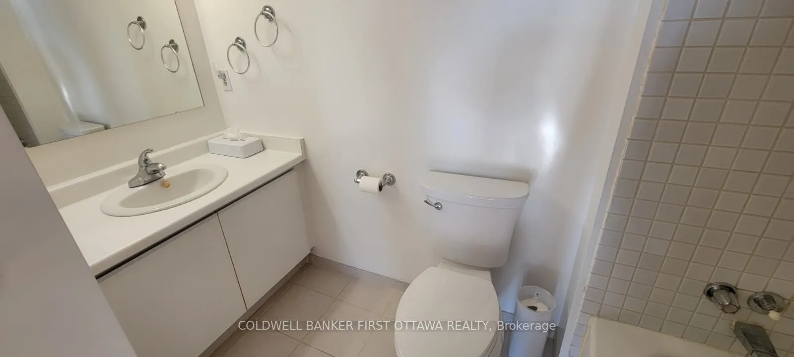 2759 Carousel Crescent, #407