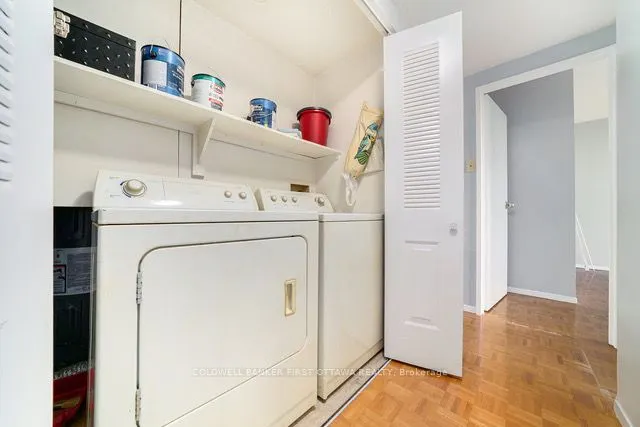2759 Carousel Crescent, #407