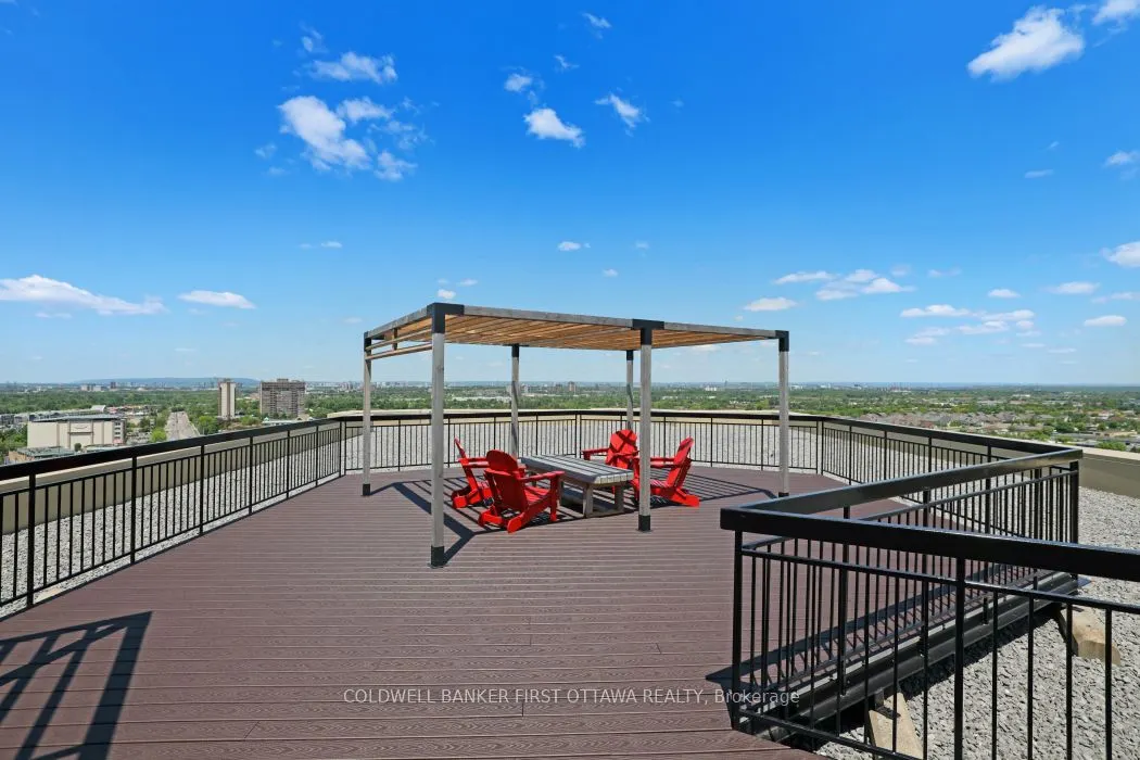 2759 Carousel Crescent, #407