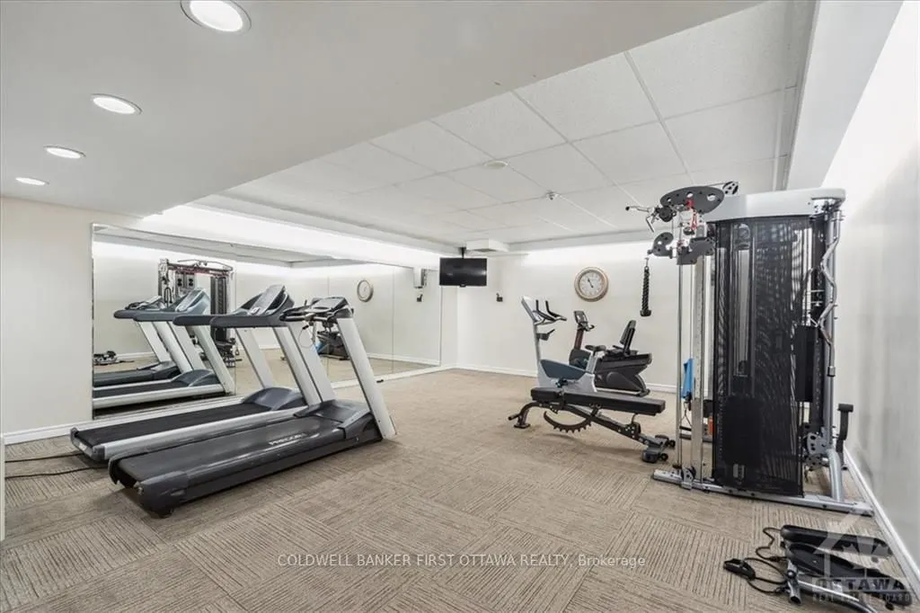 2759 Carousel Crescent, #407