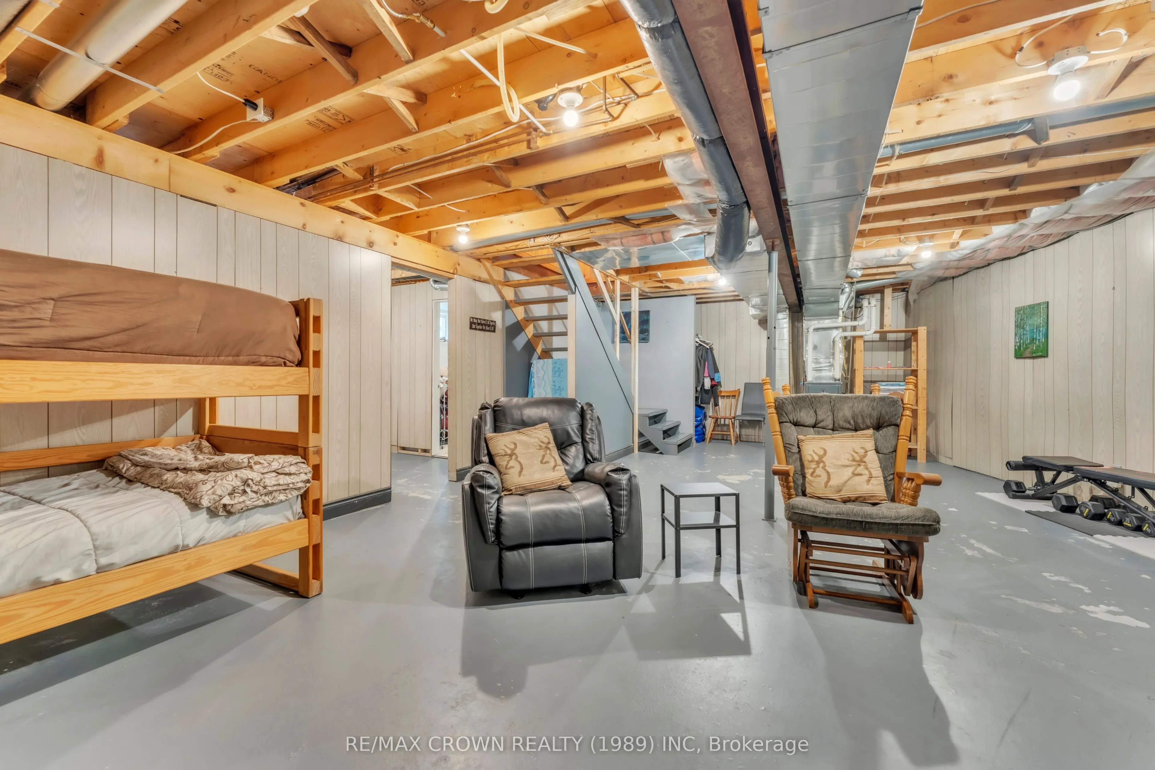 498 South River Road