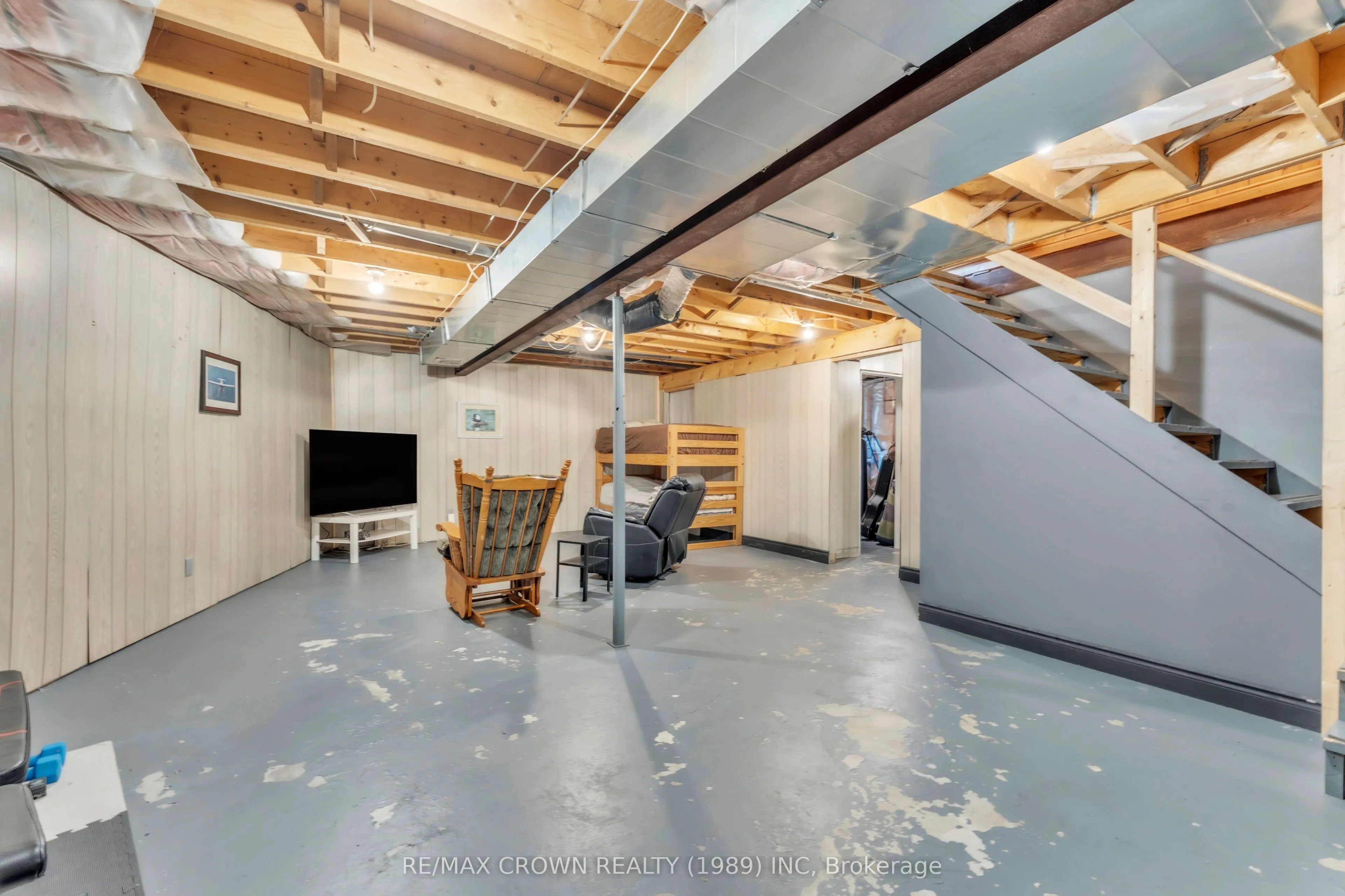 498 South River Road