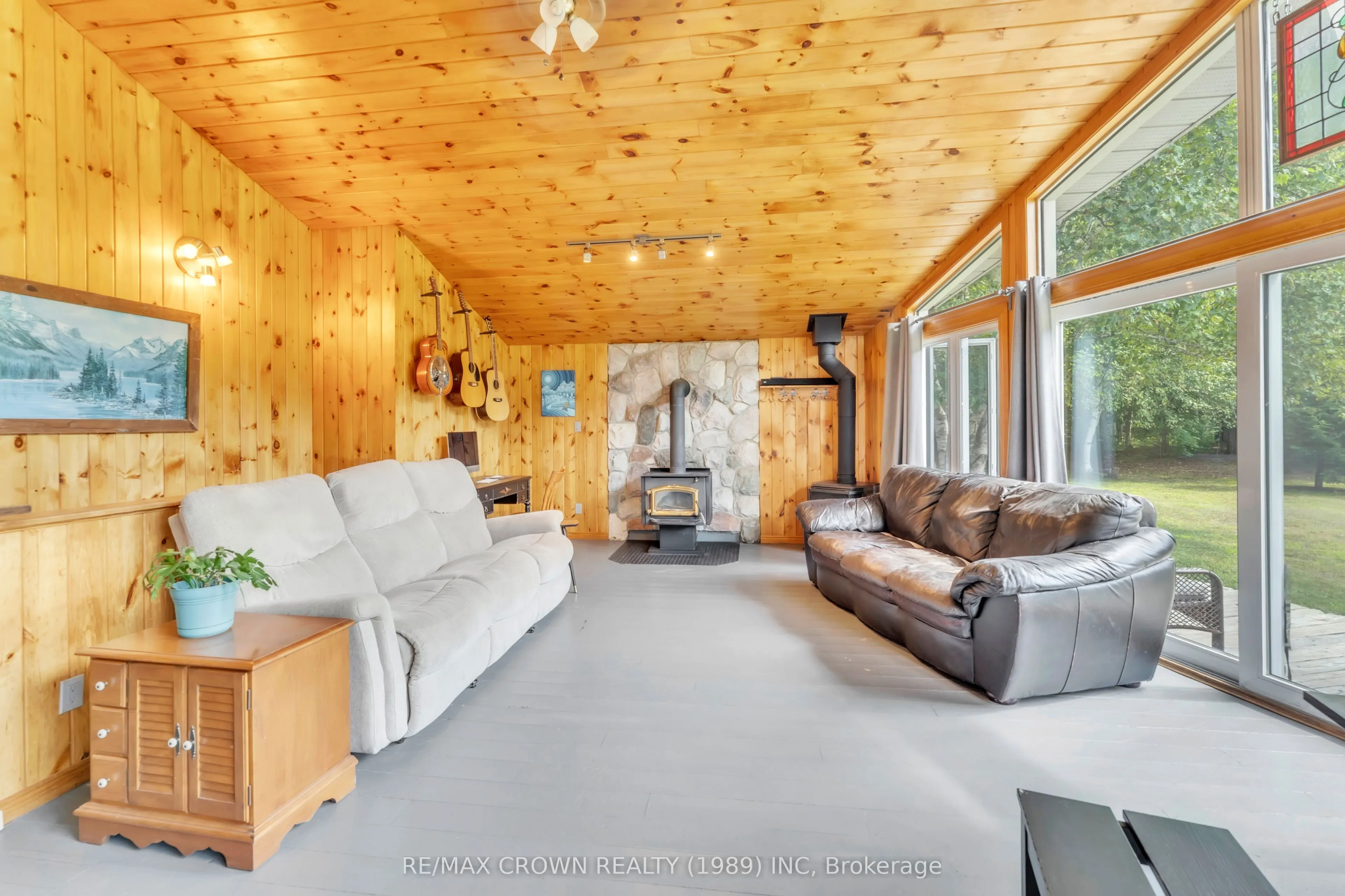 498 South River Road