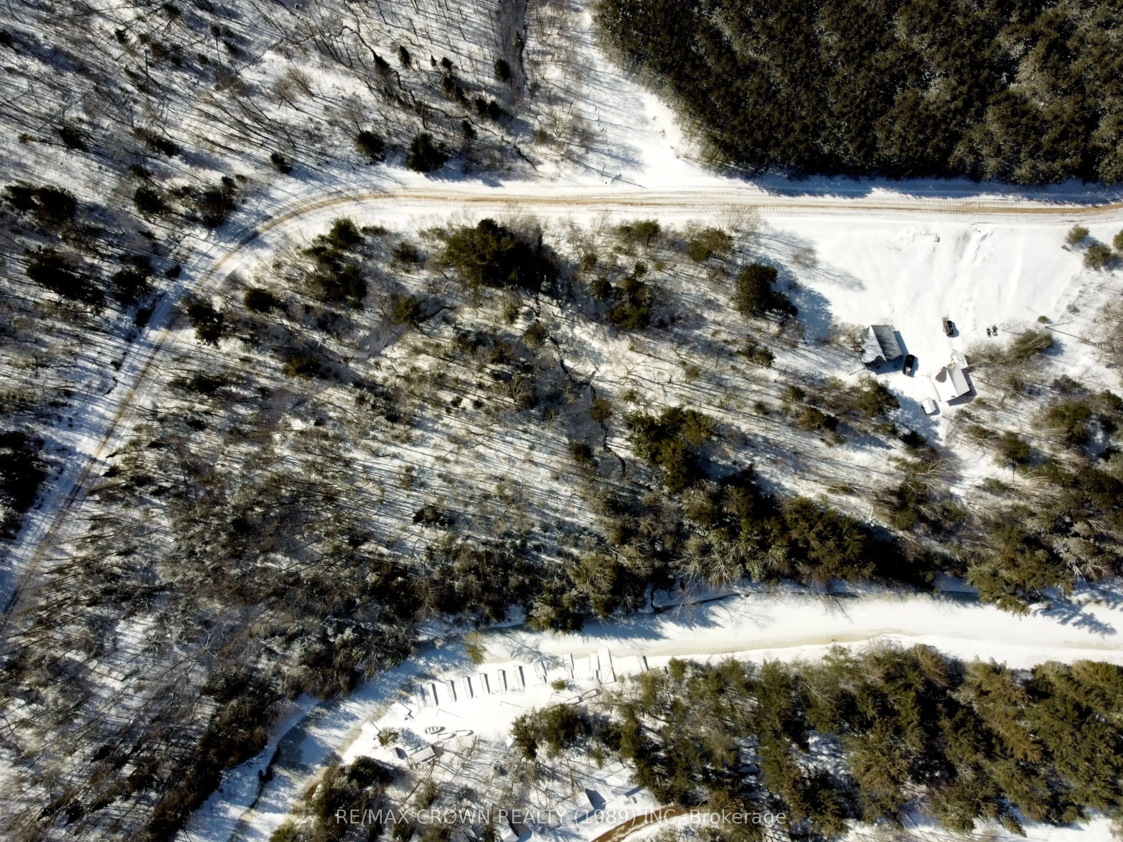 498 South River Road