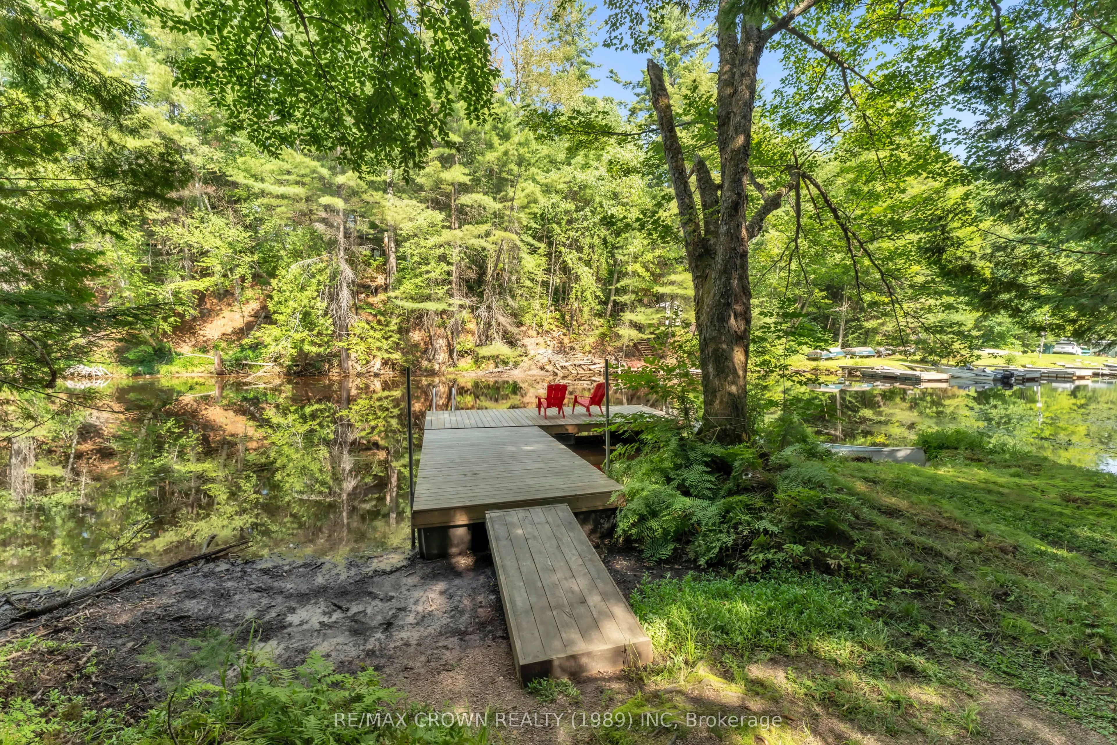 498 South River Road