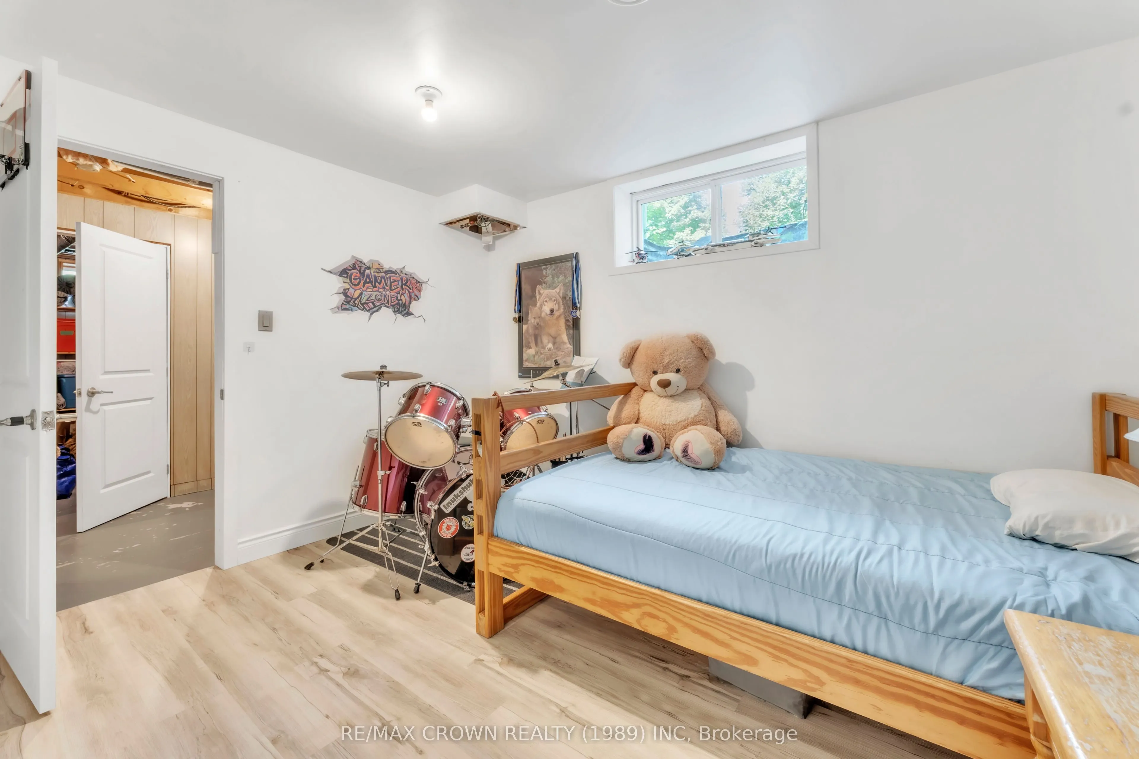 498 South River Road