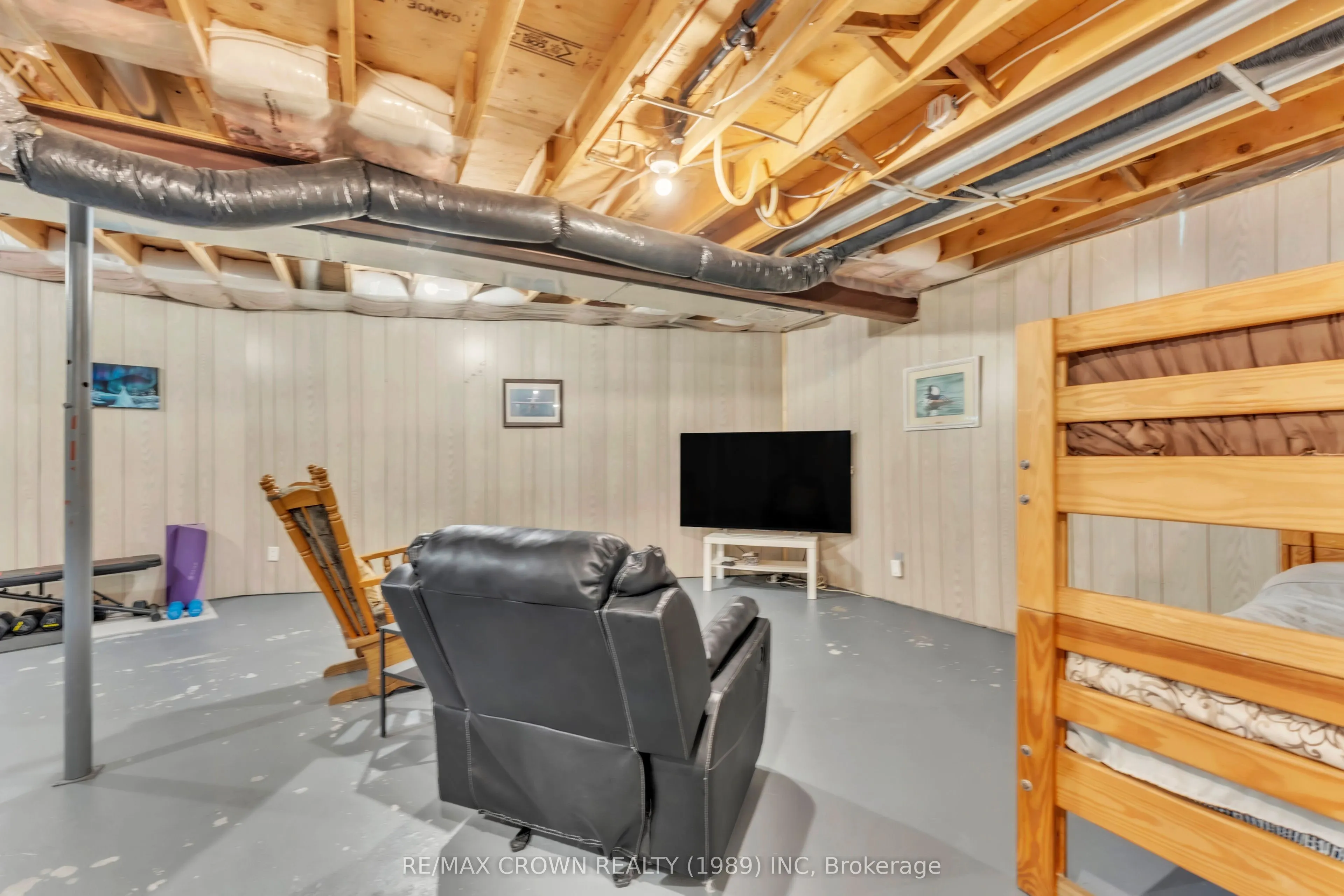 498 South River Road