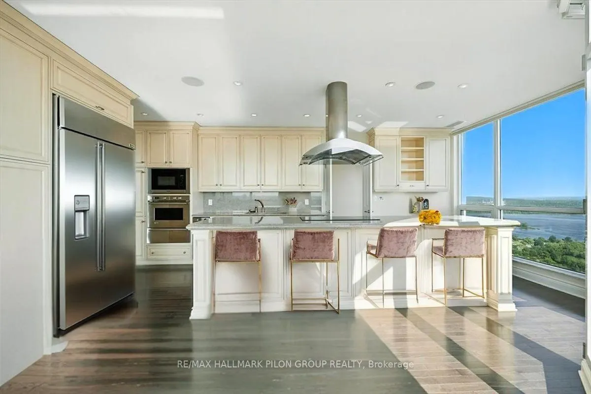 38 Metropole Private, #3203