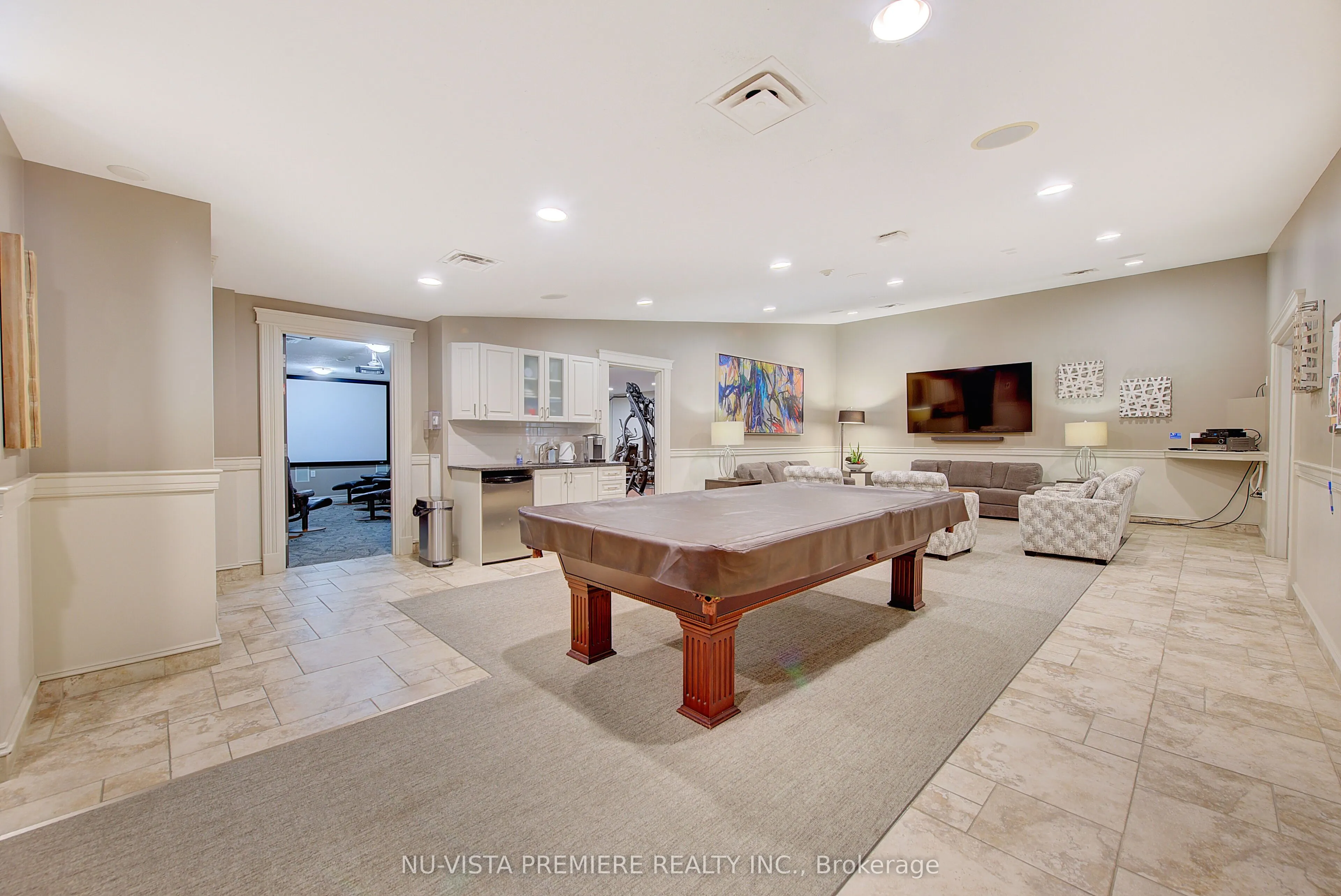 250 Pall Mall Street, #1203