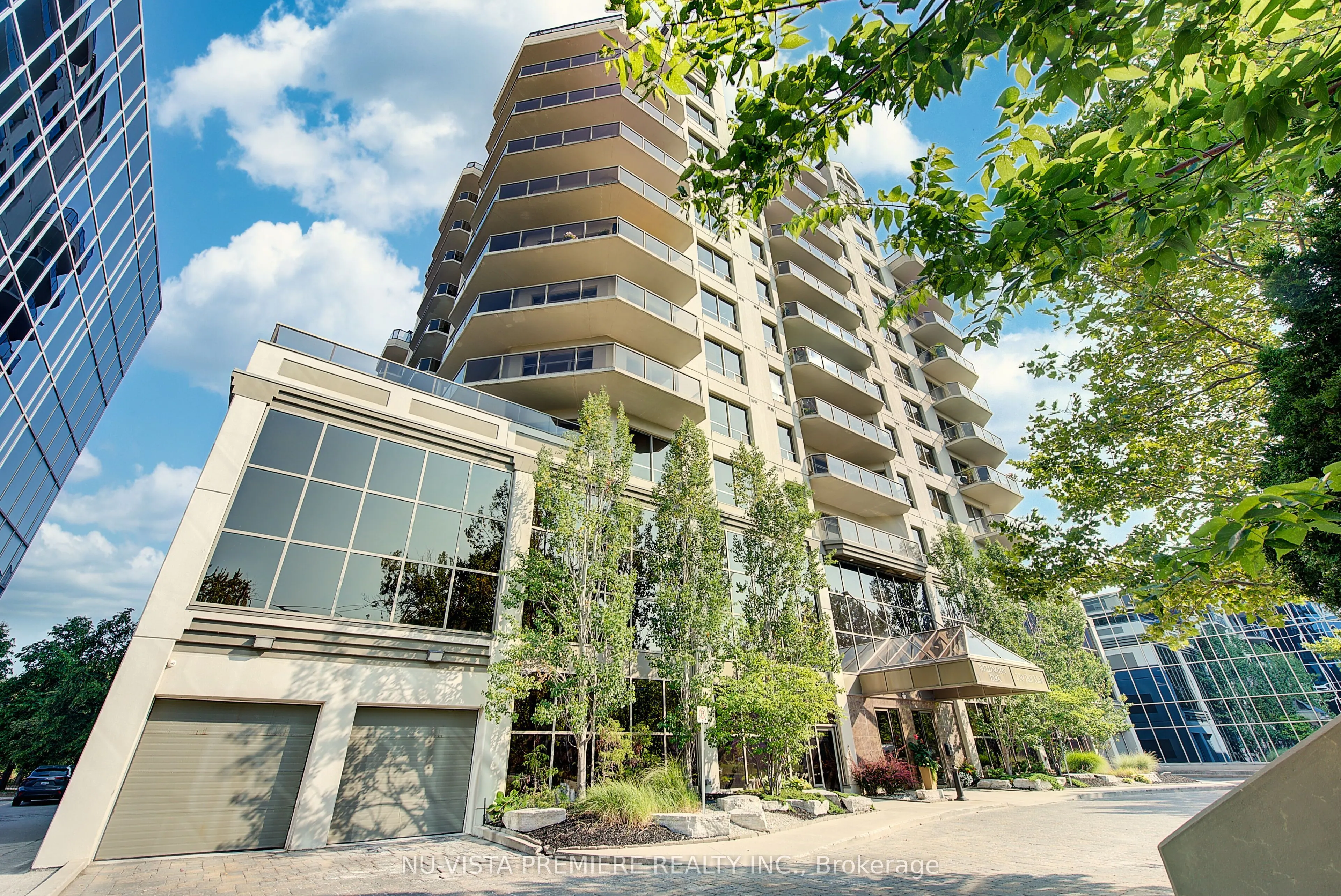 250 Pall Mall Street, #1203