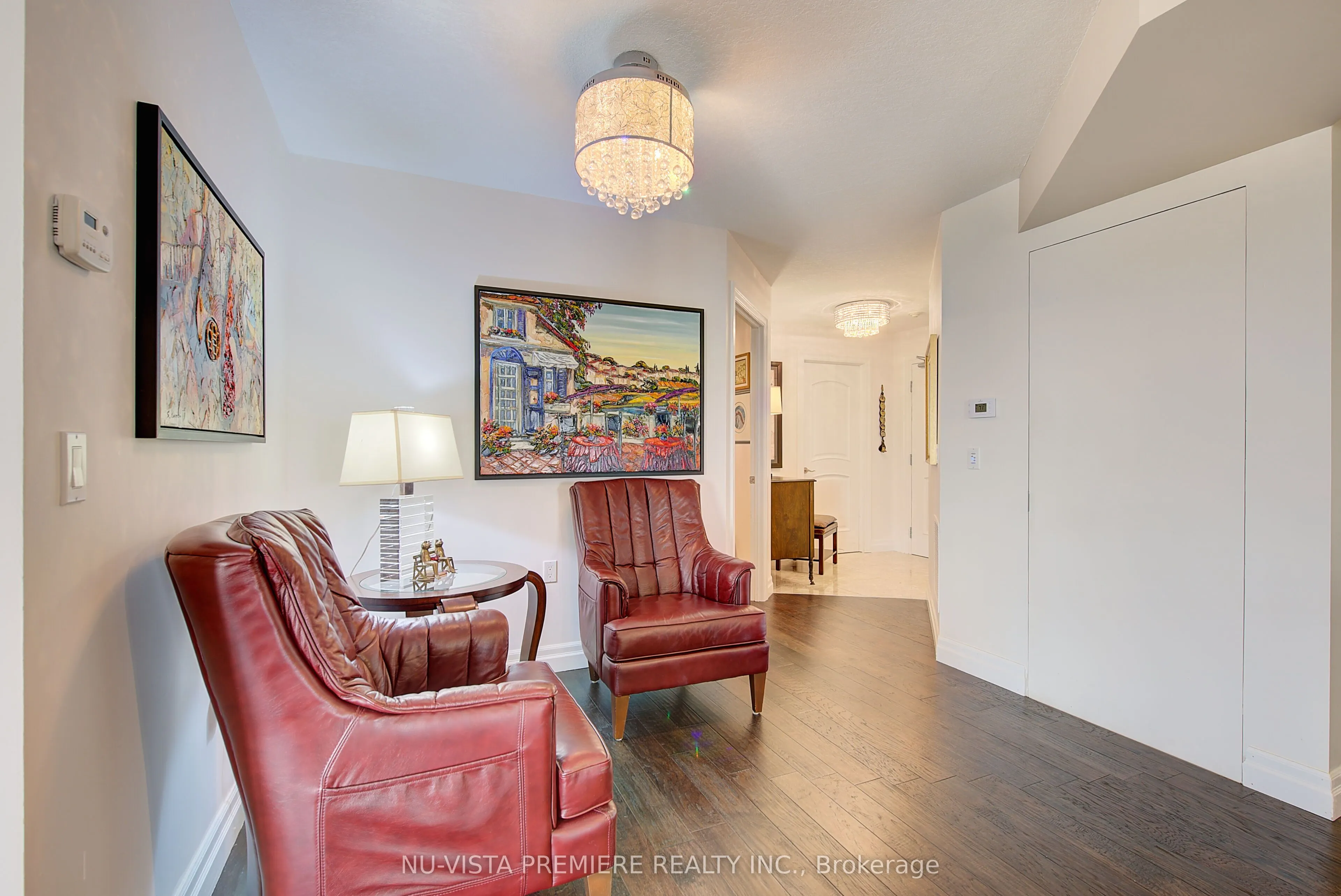 250 Pall Mall Street, #1203