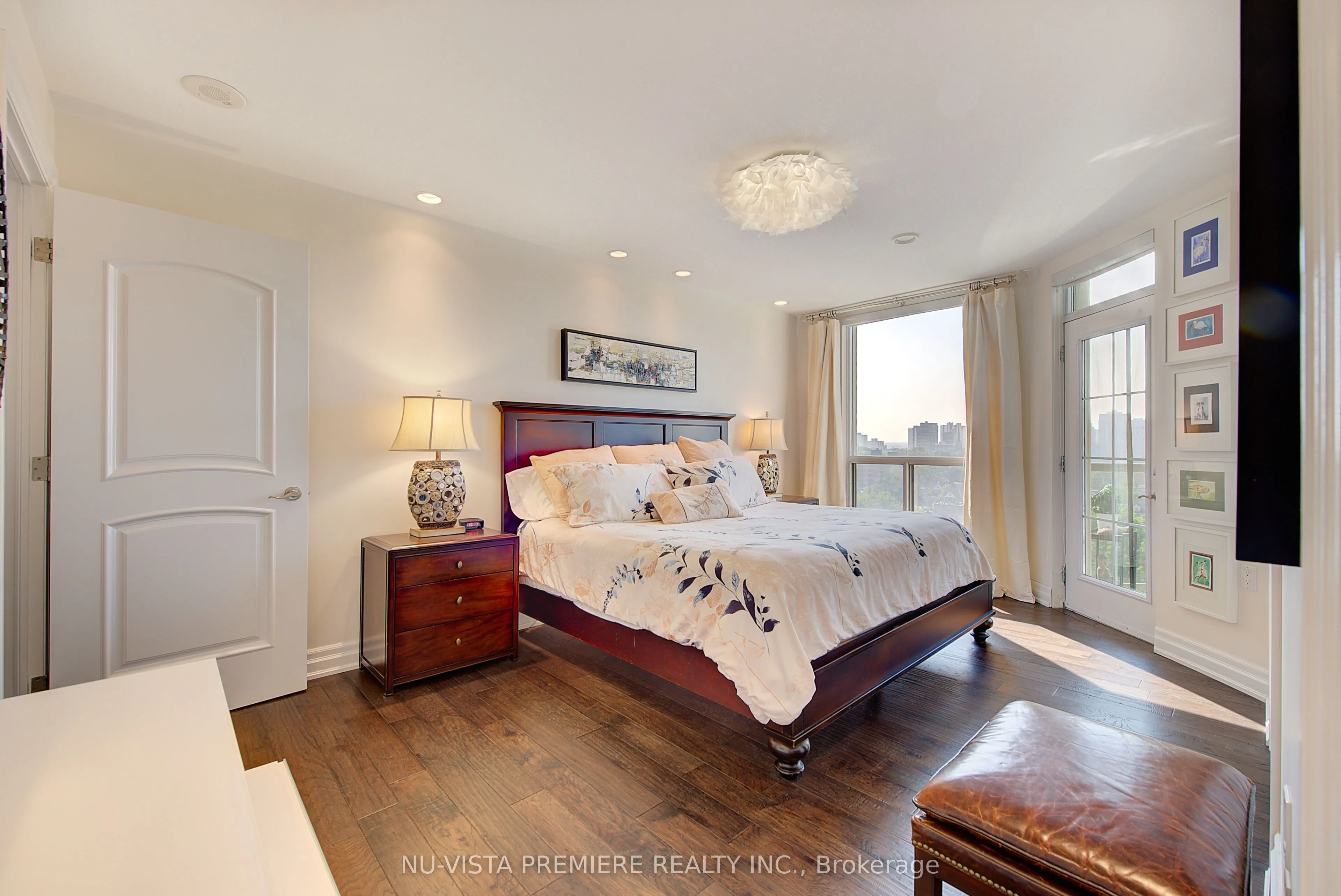 250 Pall Mall Street, #1203