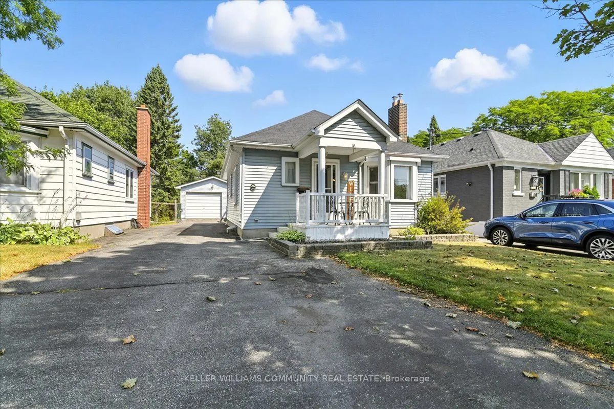 144 University Avenue E