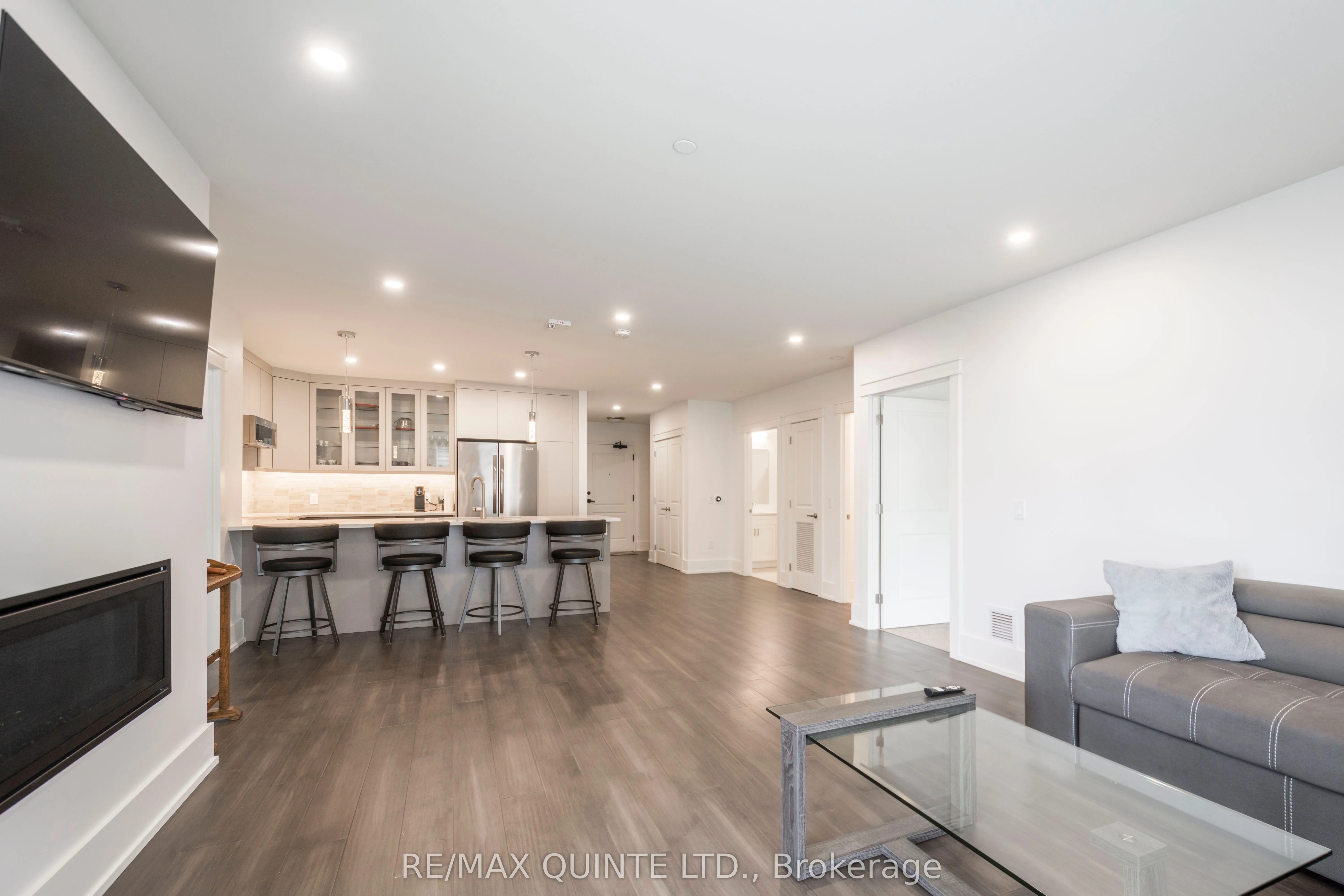 17 Cleave Avenue, #407