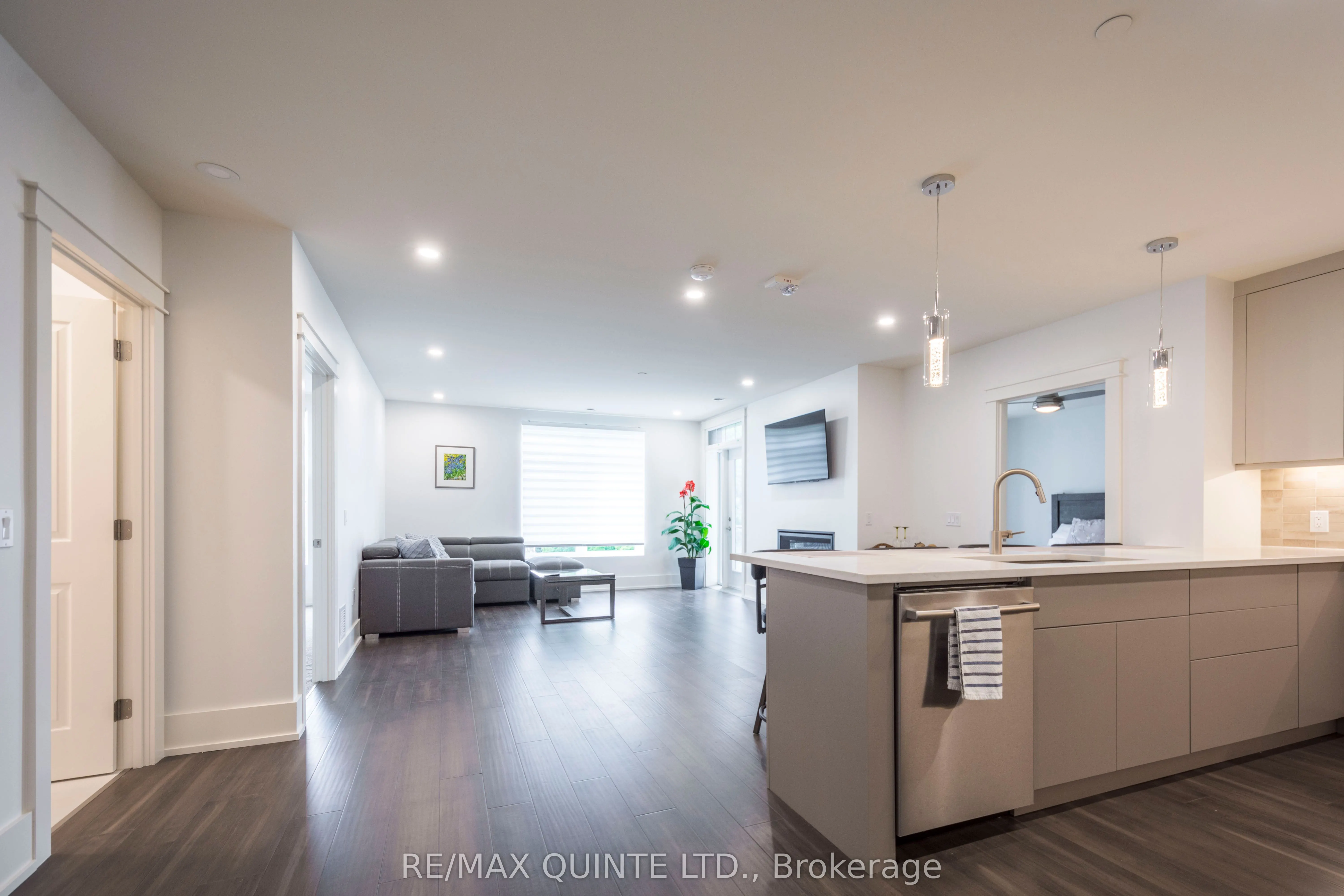 17 Cleave Avenue, #407