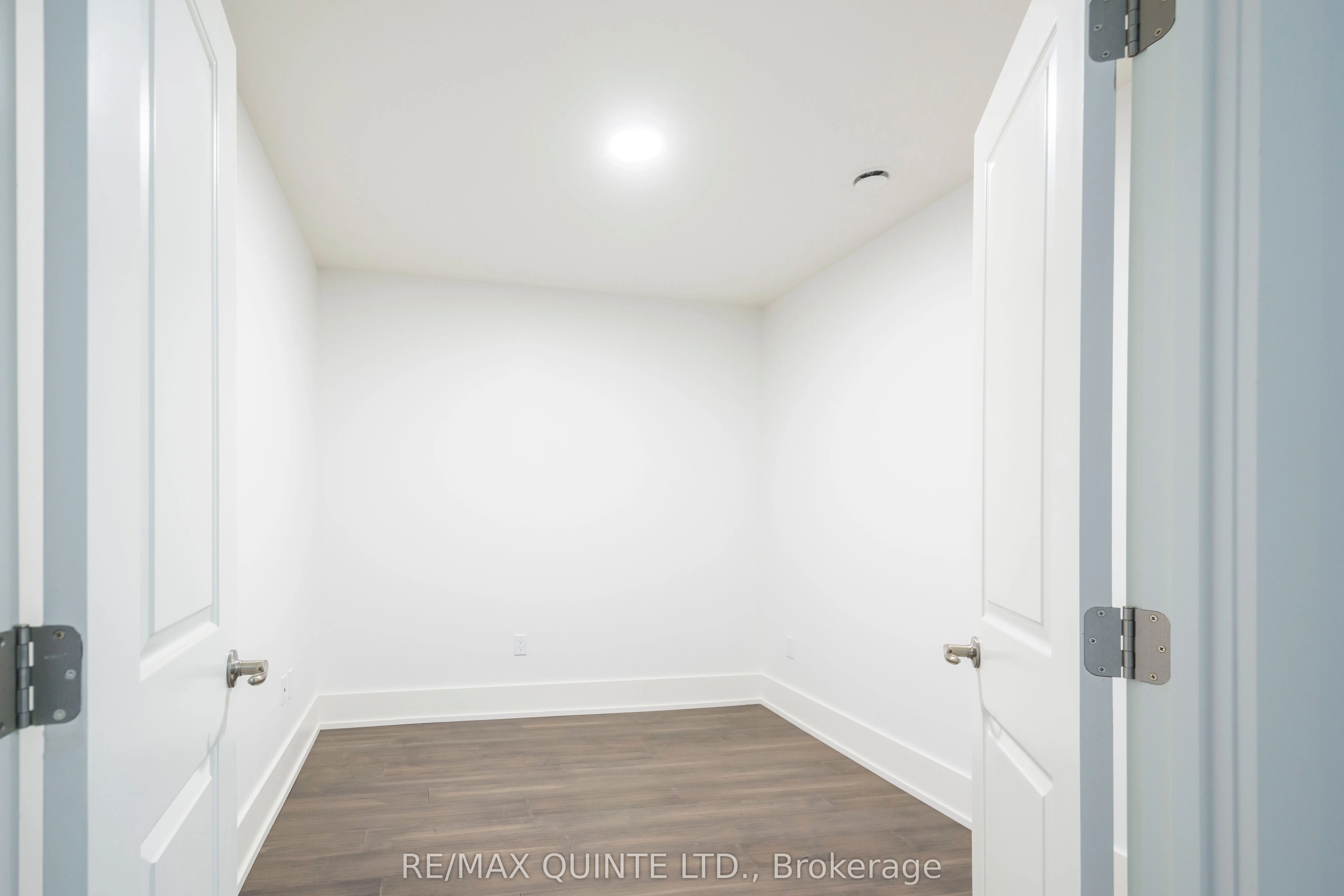 17 Cleave Avenue, #407