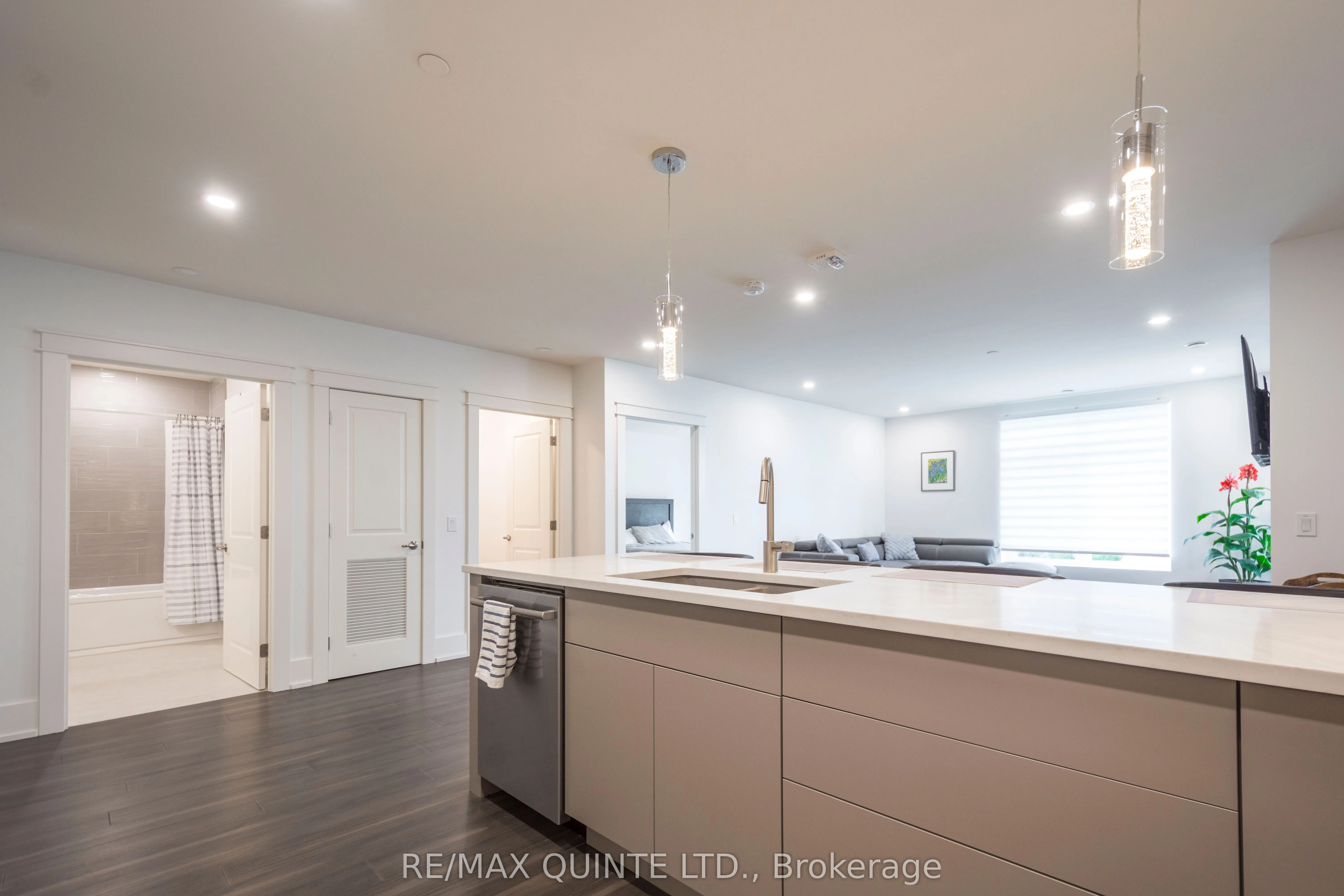 17 Cleave Avenue, #407