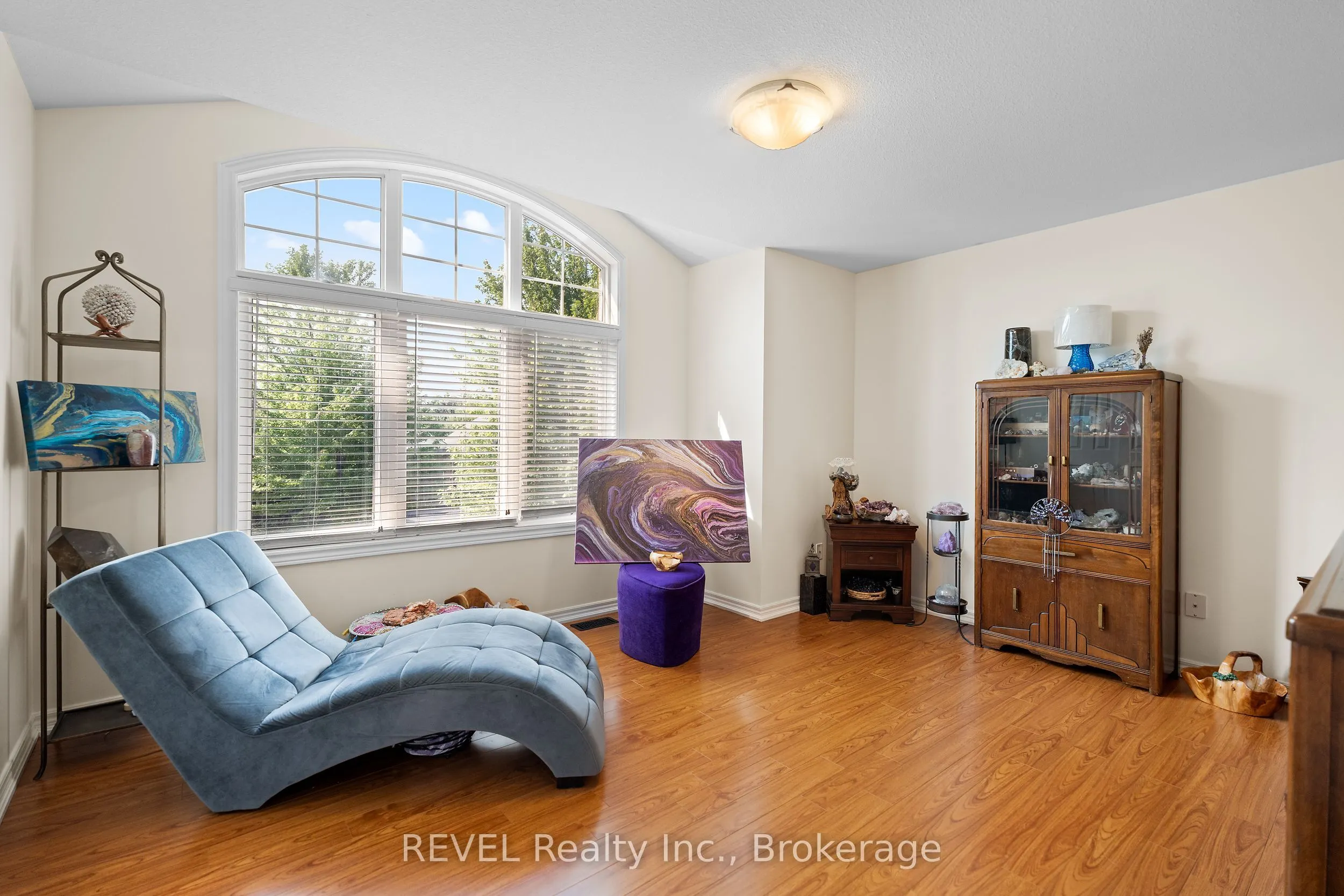 99 Loretta Drive