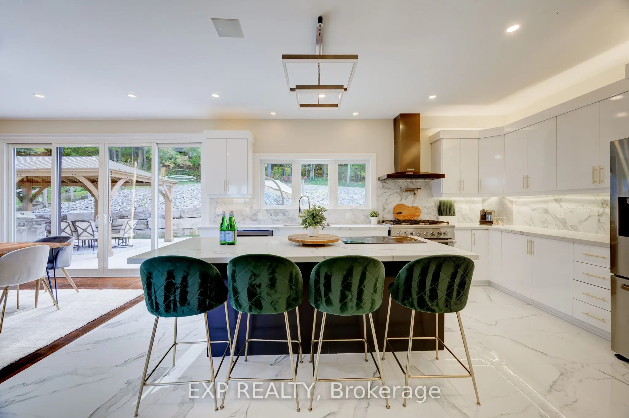 237 MAIN Street W, #B