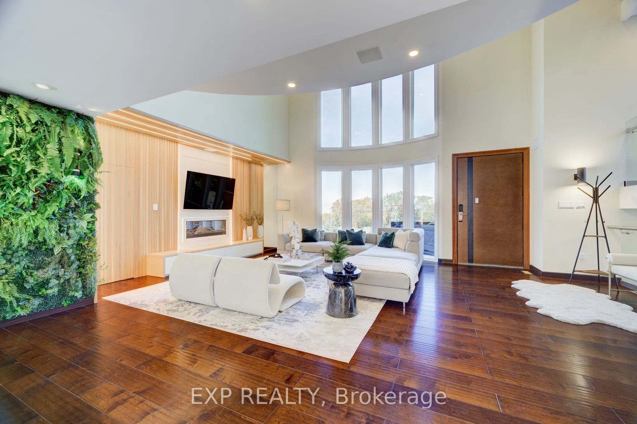 237 MAIN Street W, #B