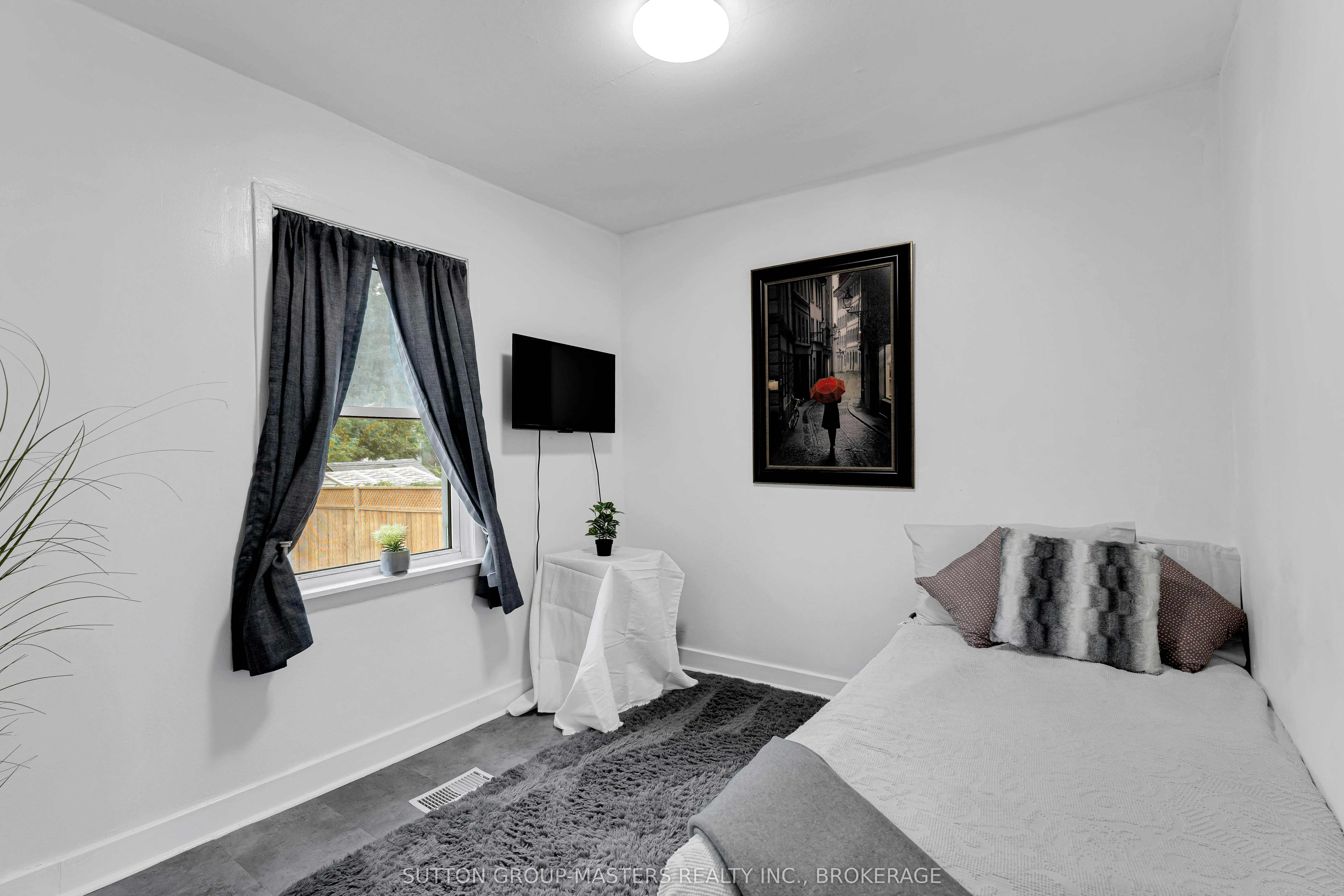 11 Kingscourt Avenue