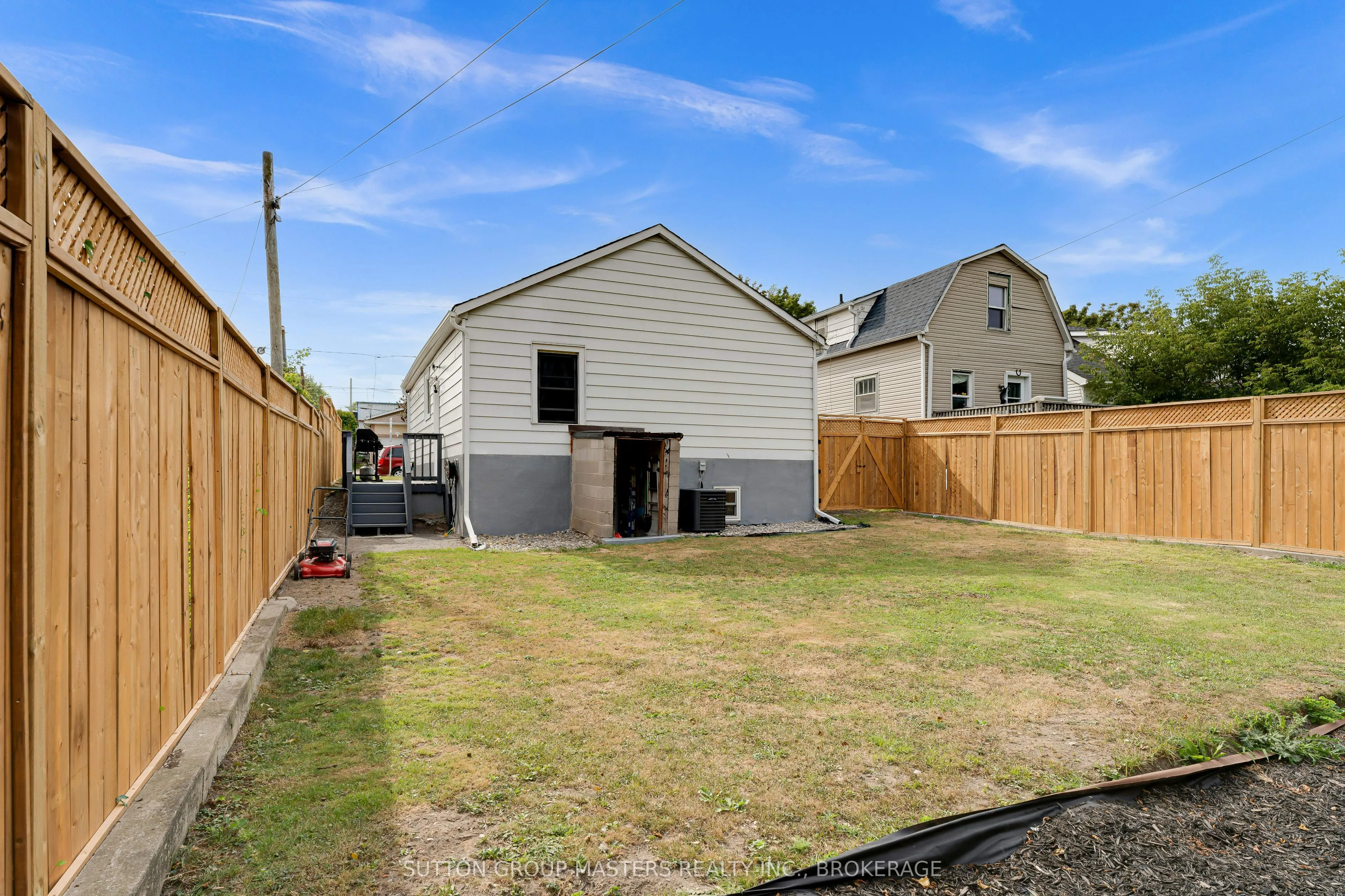 11 Kingscourt Avenue