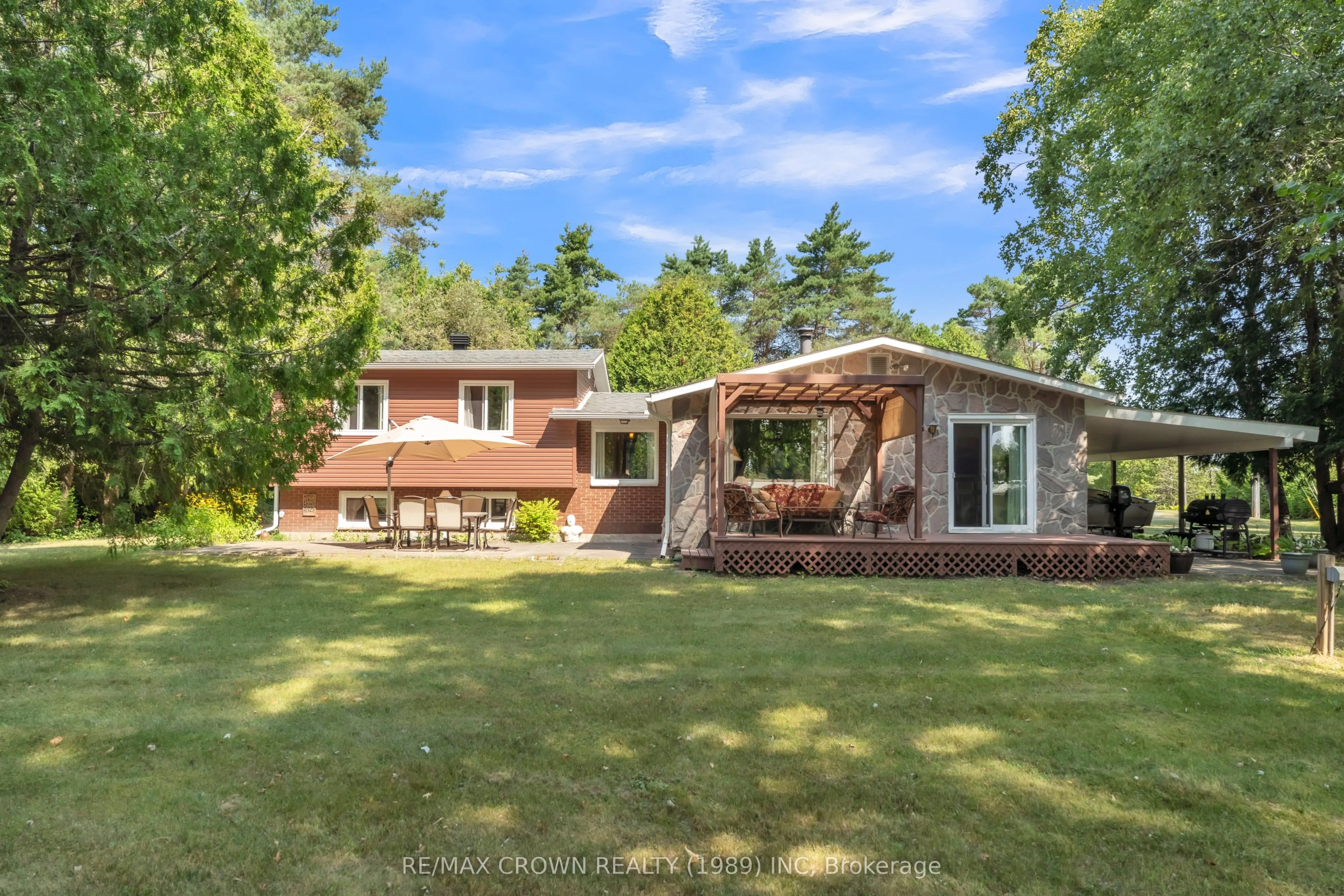 796 Lalande Road