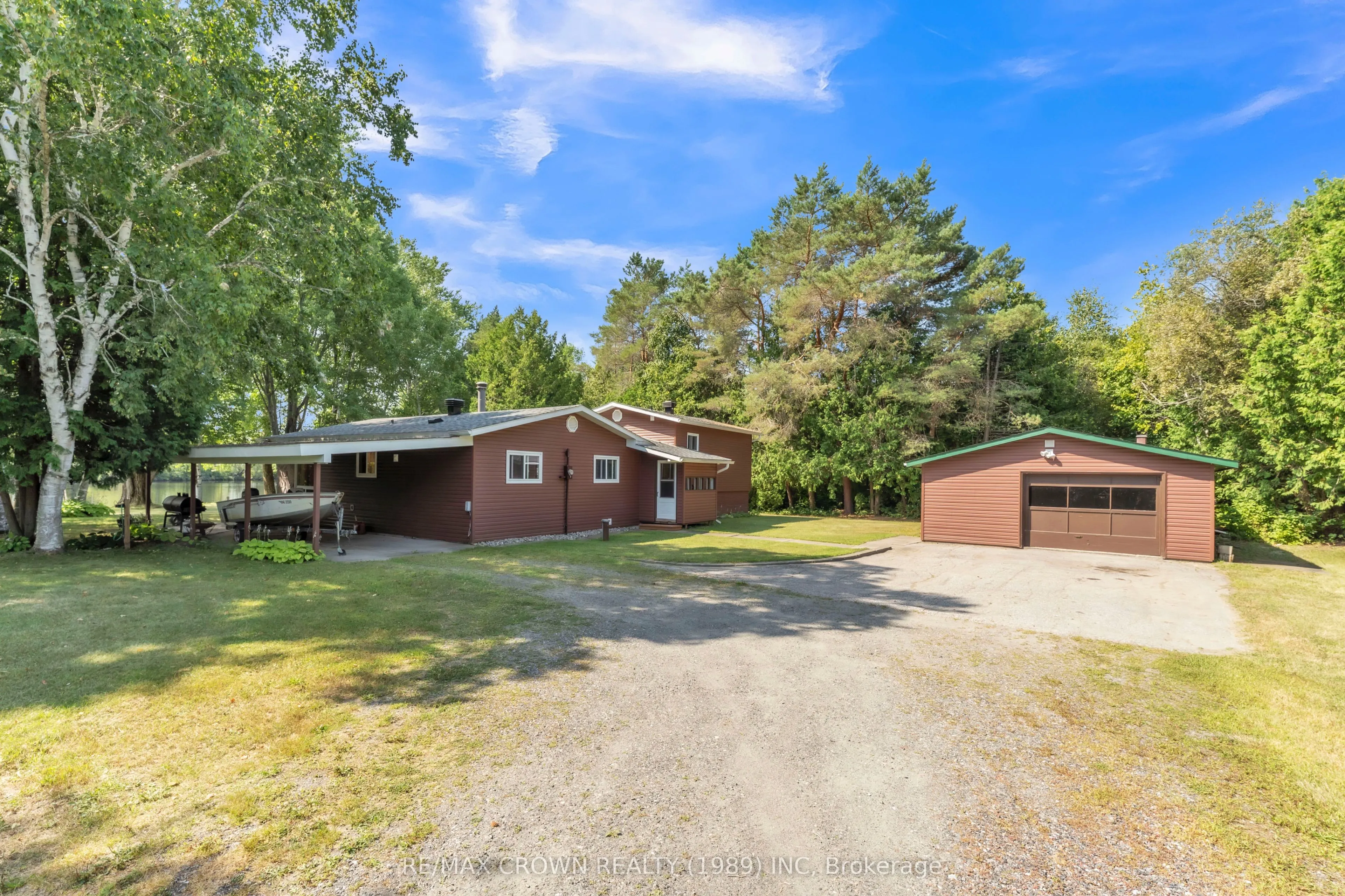 796 Lalande Road