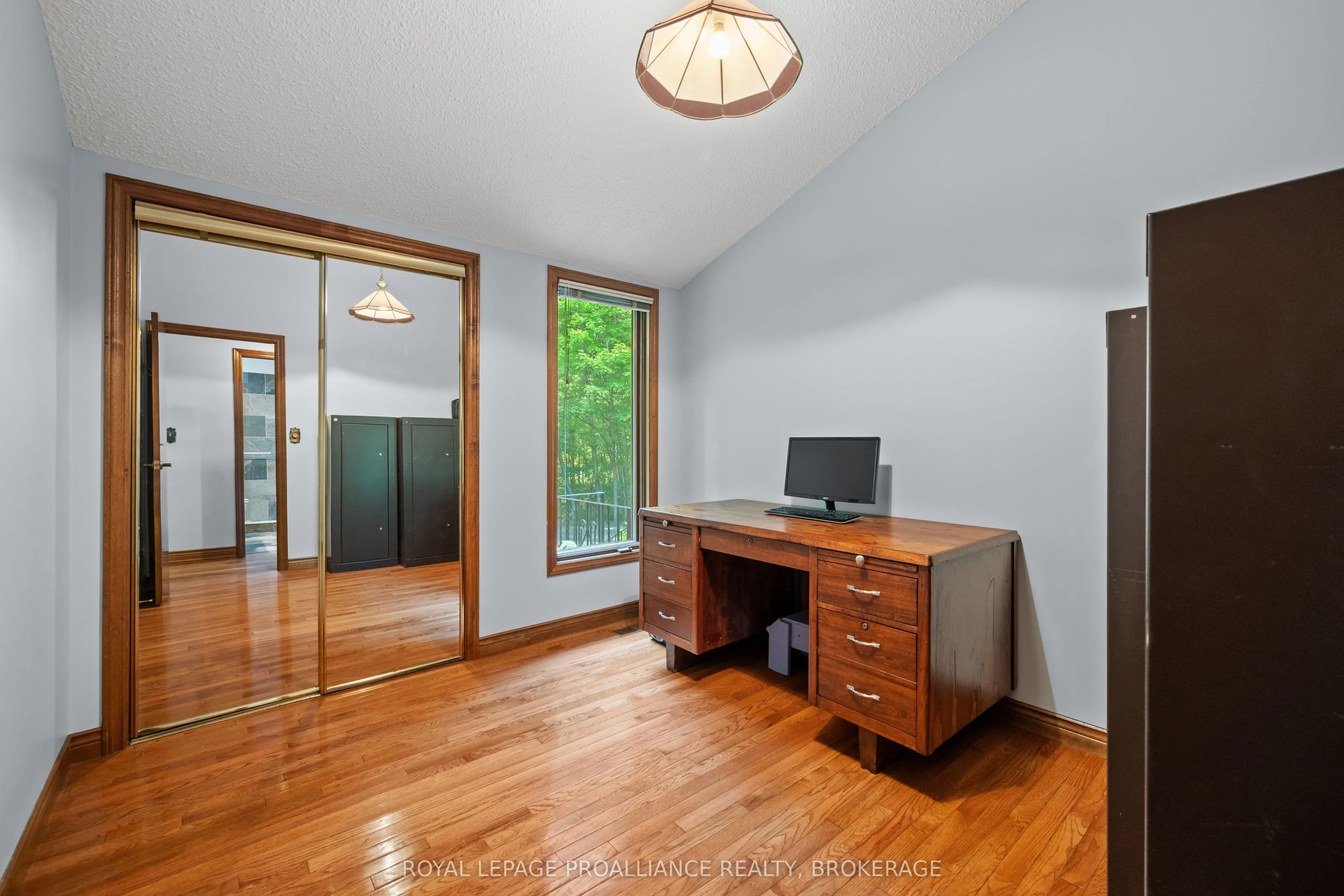 1596 Grousewood Lane