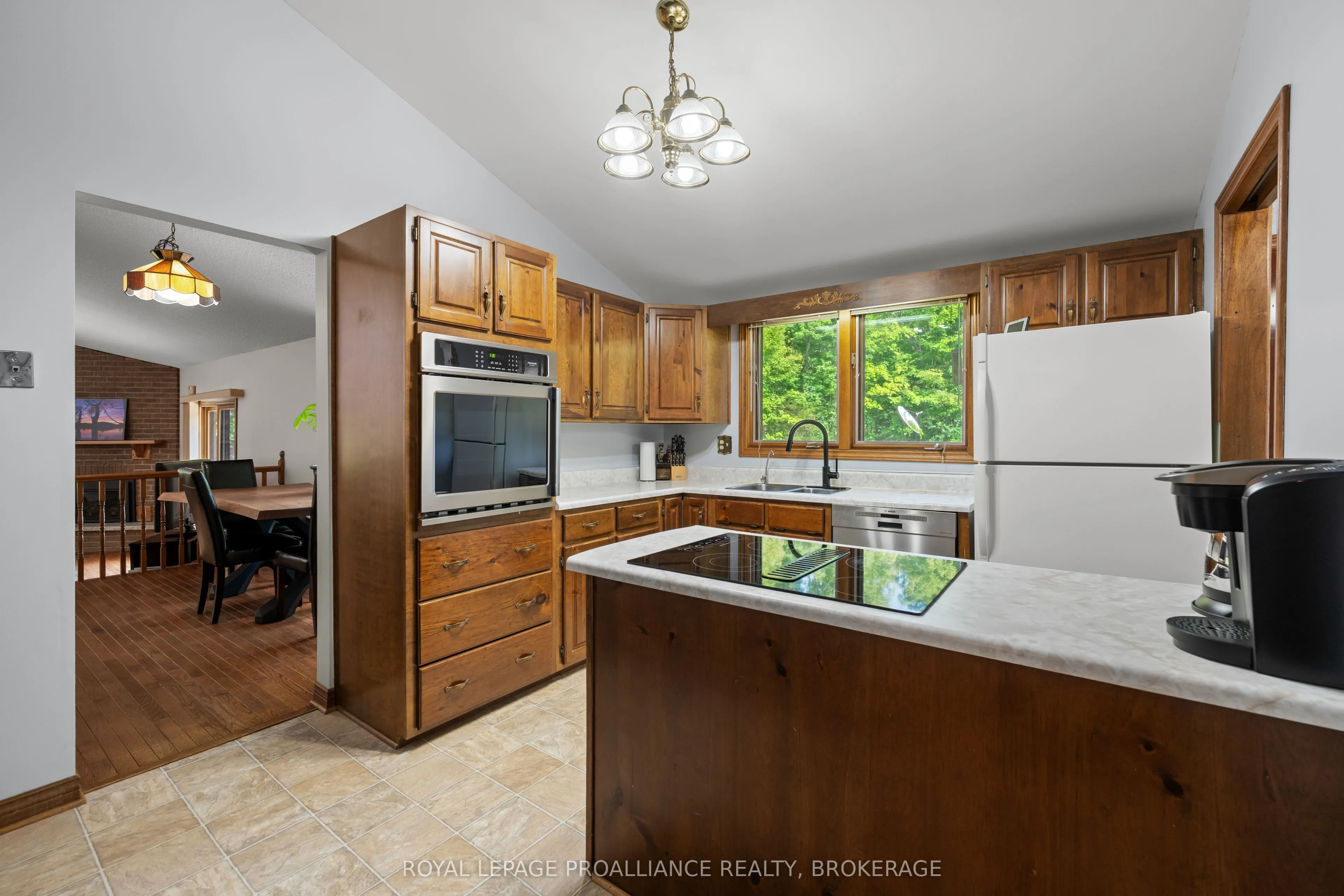 1596 Grousewood Lane