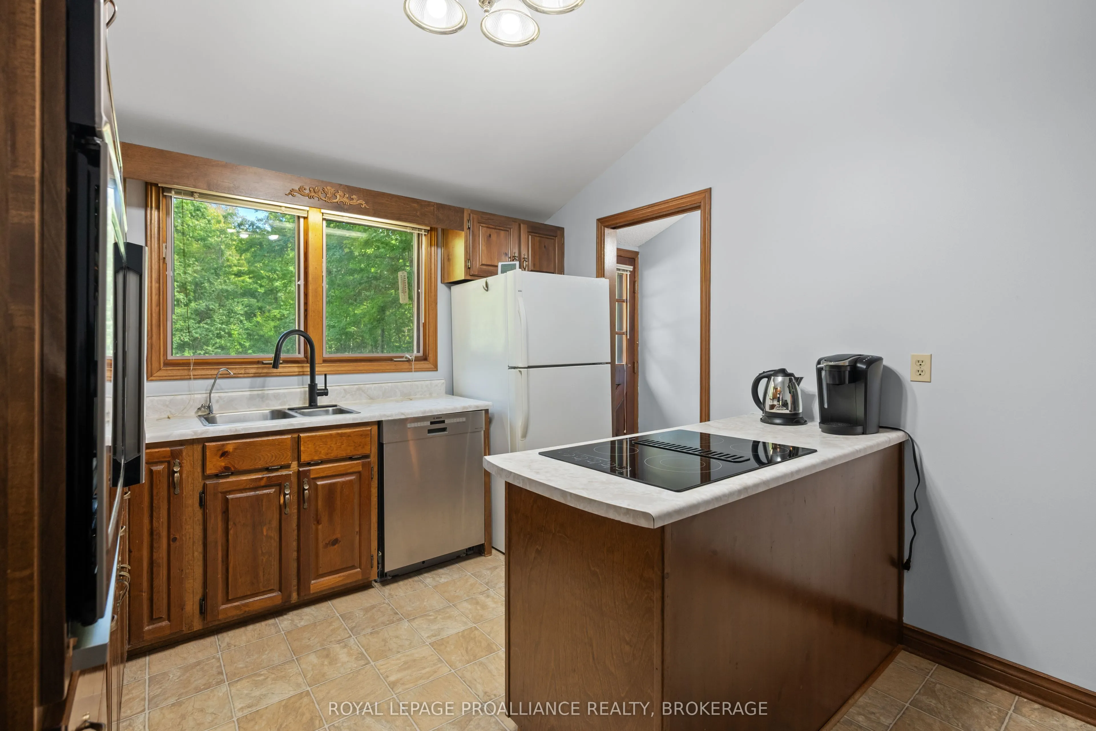 1596 Grousewood Lane
