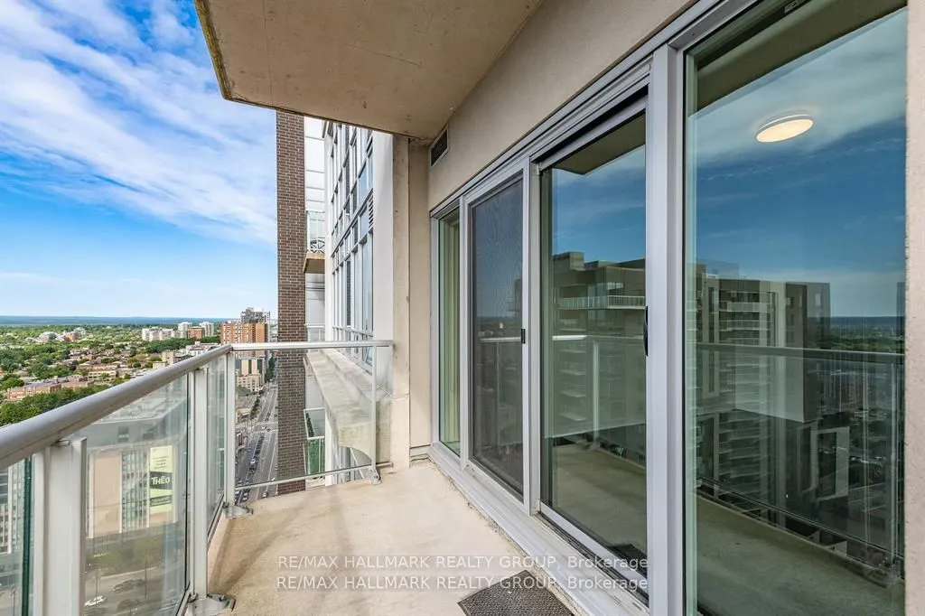 242 Rideau Street