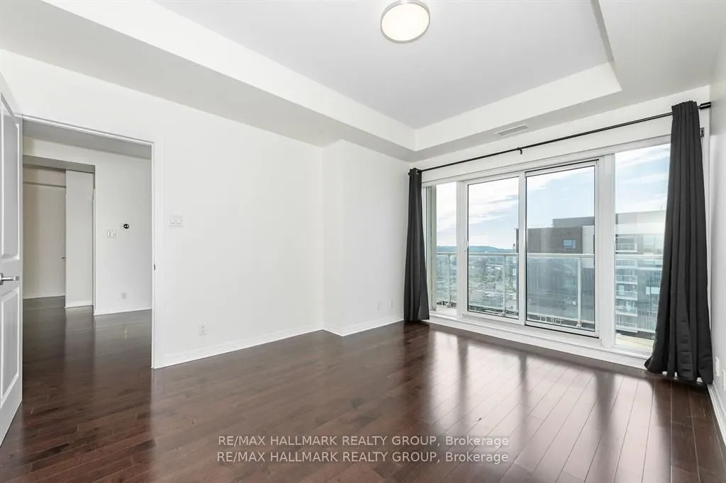242 Rideau Street