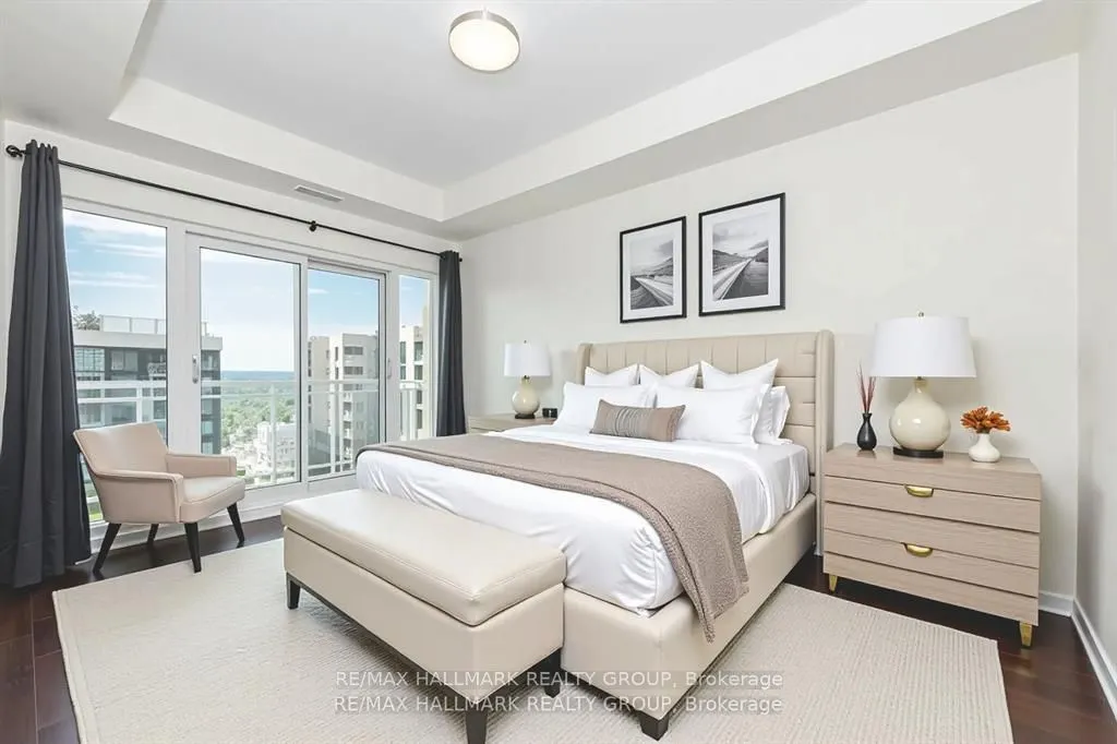 242 Rideau Street