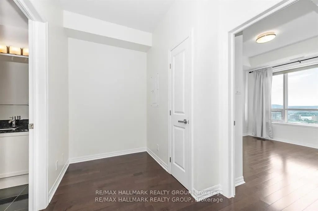 242 Rideau Street