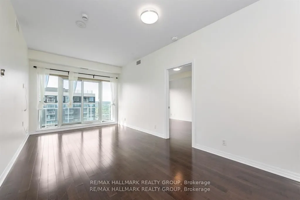 242 Rideau Street