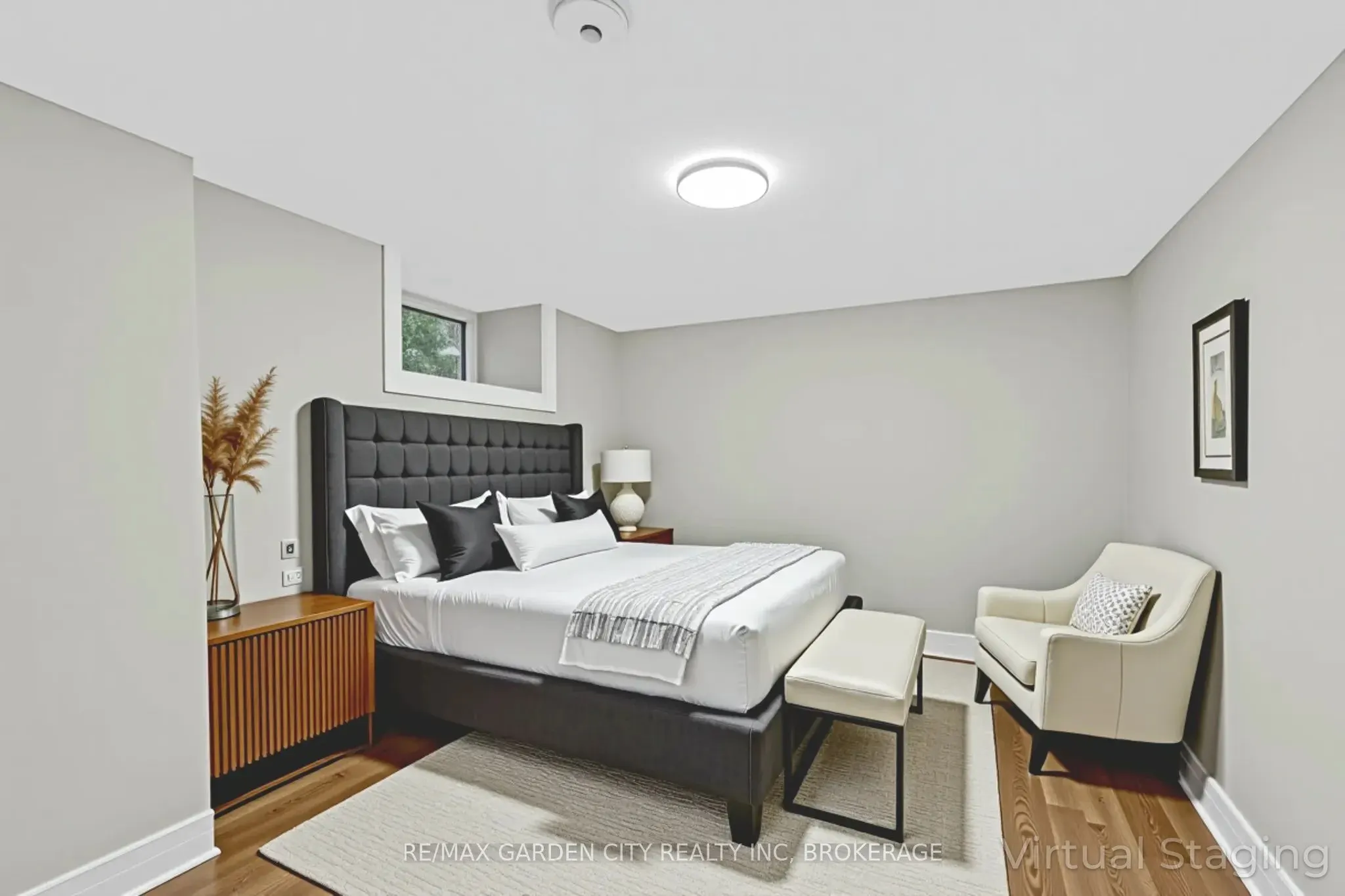 104 Carrick Avenue, #LOWER