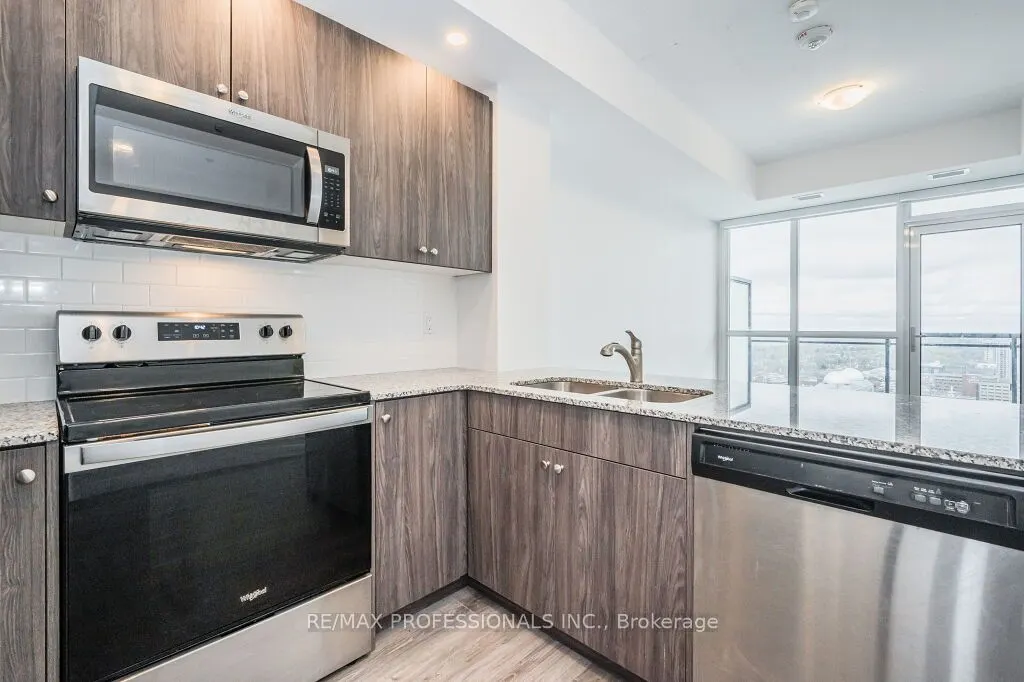 60 Charles Street W, #2504